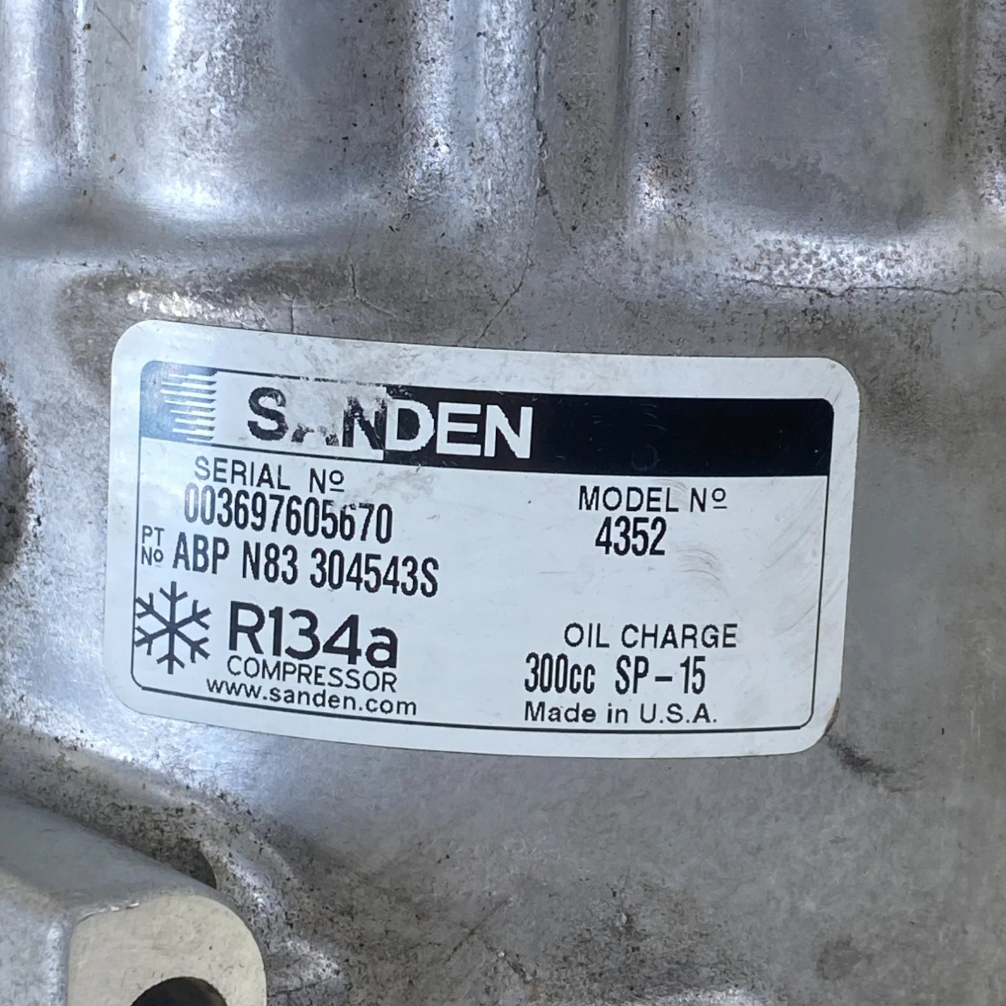 304543S Genuine Sanden A/C Compressor 4352