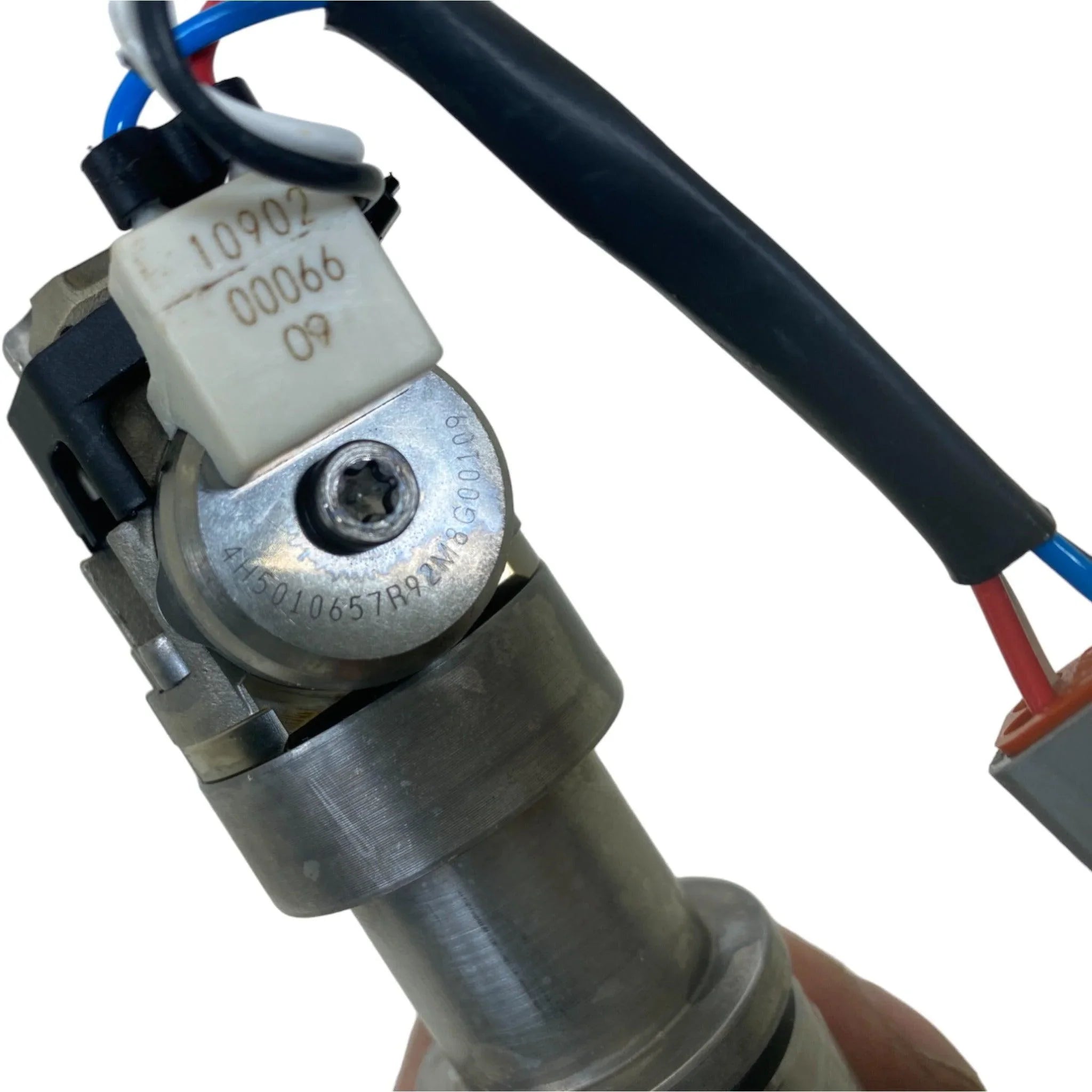 5010657R92 Genuine International Fuel Injector