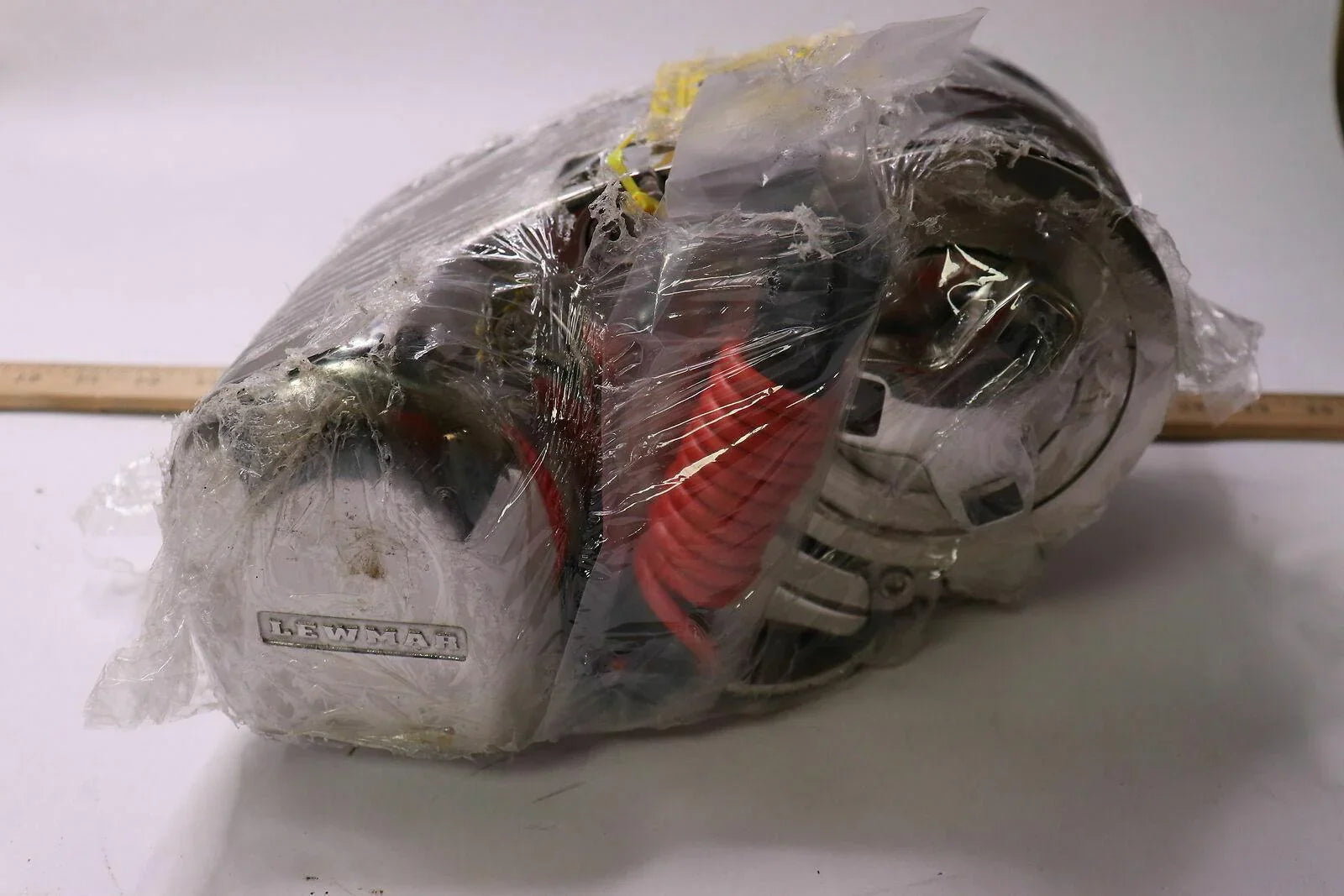 5722101145 Lewmar Free Fall Windlass 9/16 Line 5/16 G4