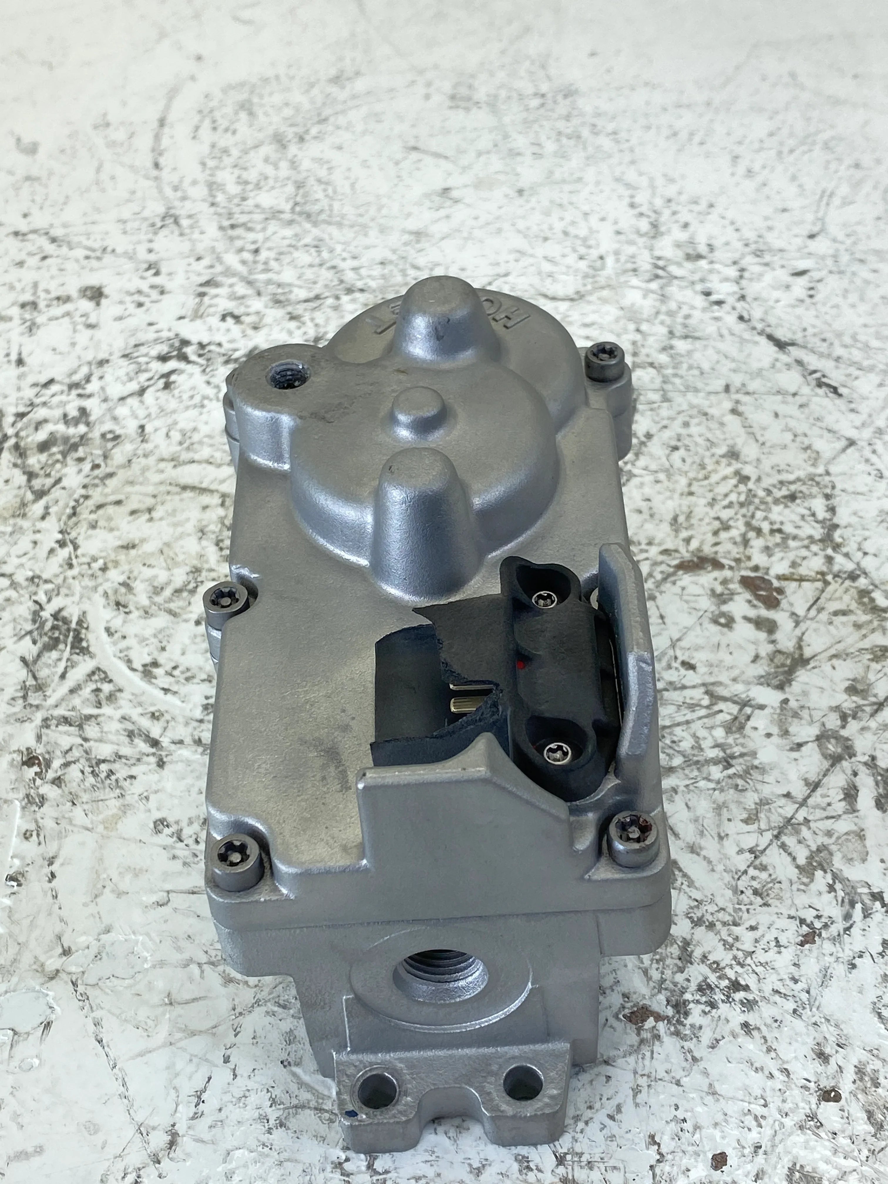 6374774Rx Genuine Cummins Turbocharger Actuator