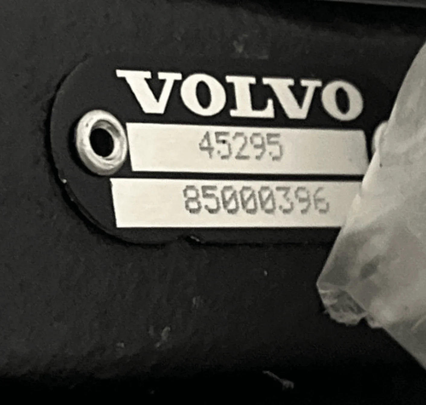 85000329 Genuine Volvo Air Brake Compressor