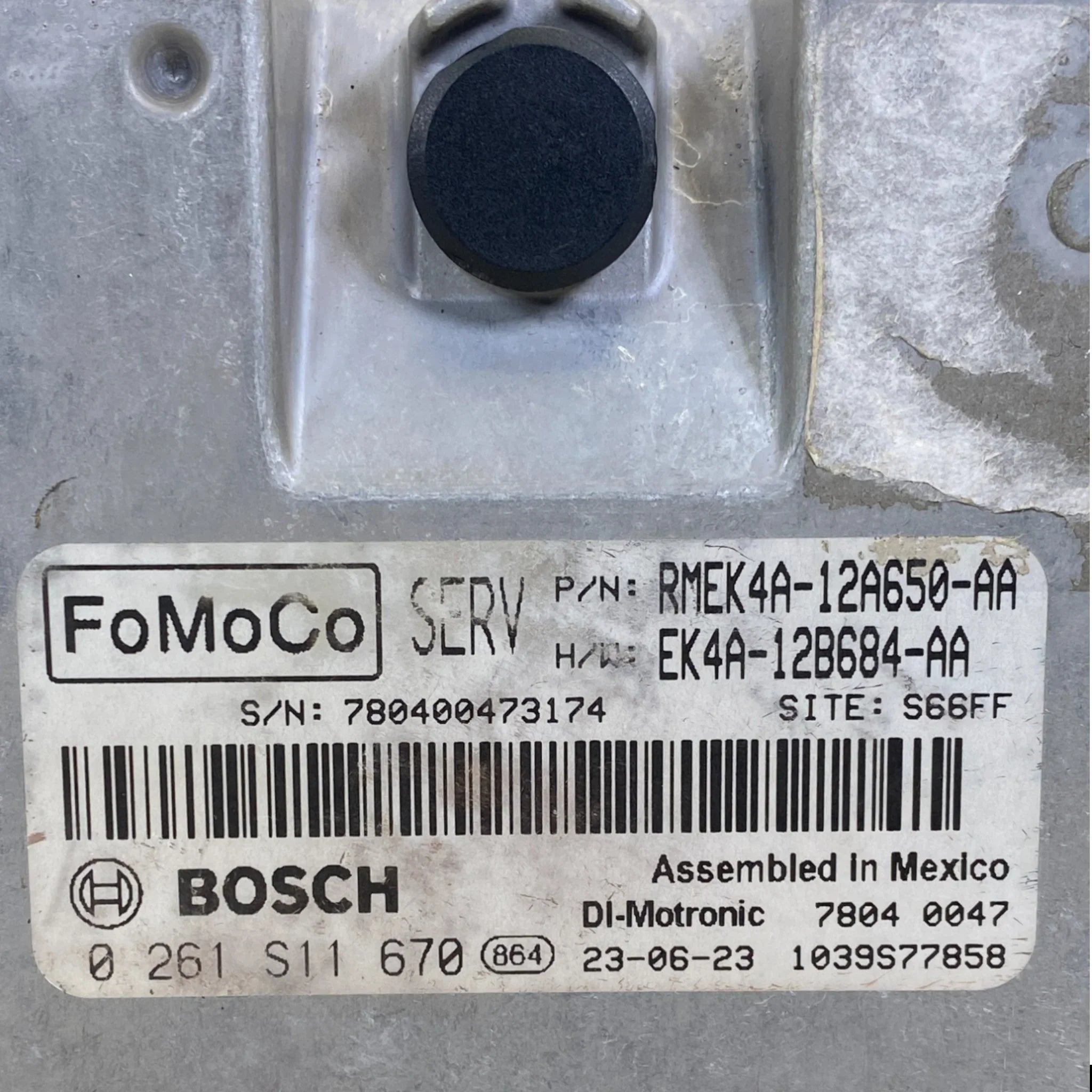 0 261 S11 670 864 Genuine Bosch Engine Control Module