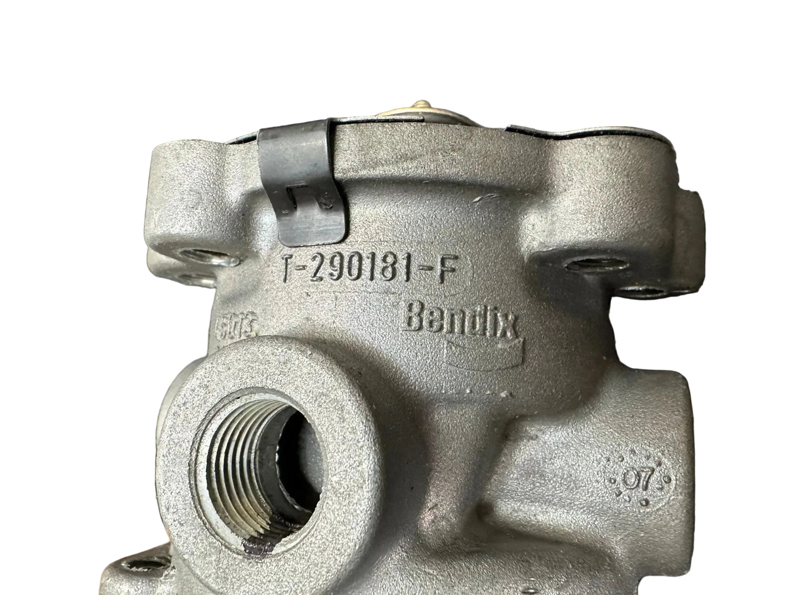 T-290181-E Genuine Bendix Dual Circuit Foot Brake Air Valve E-6