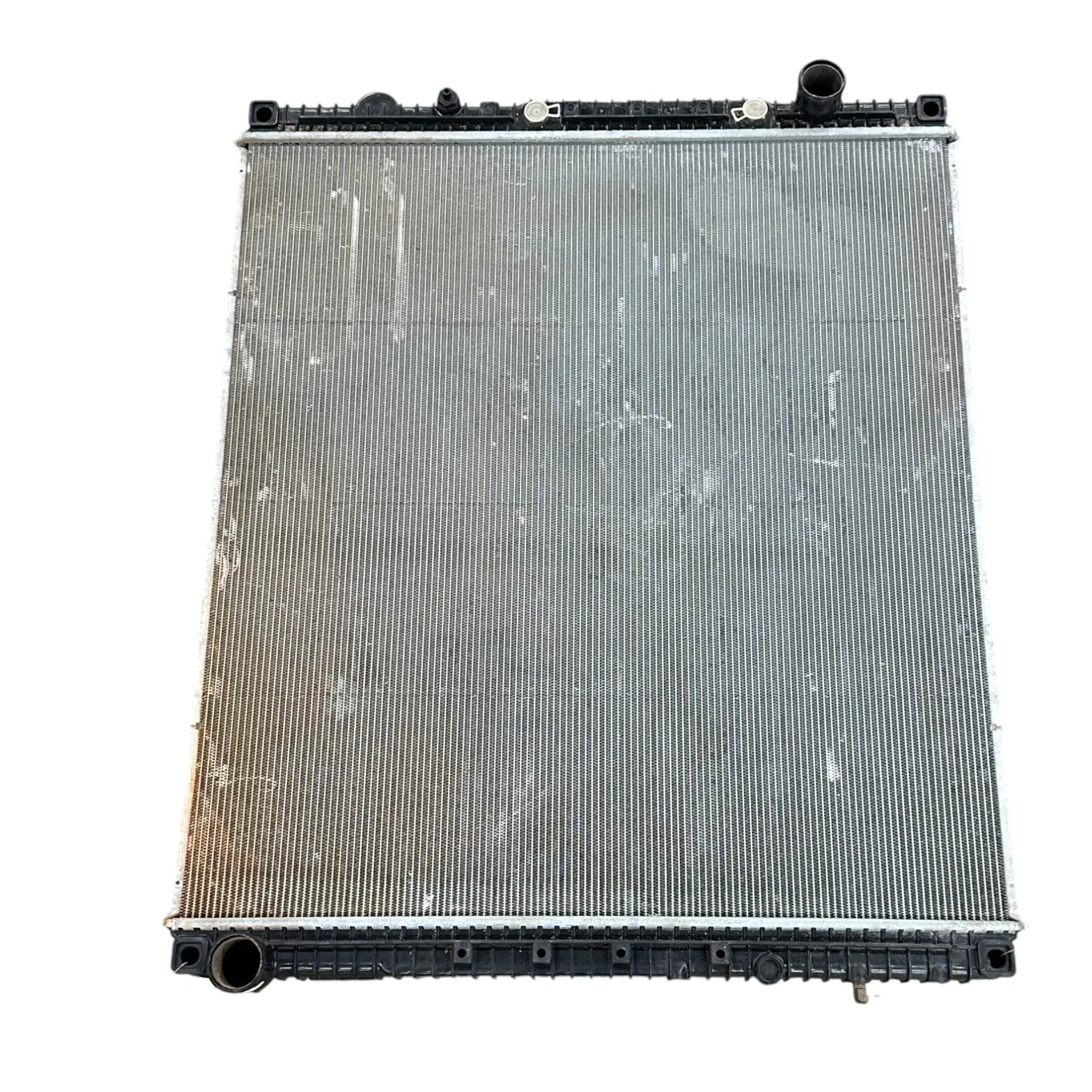 0534049001 Genuine Freightliner Radiator