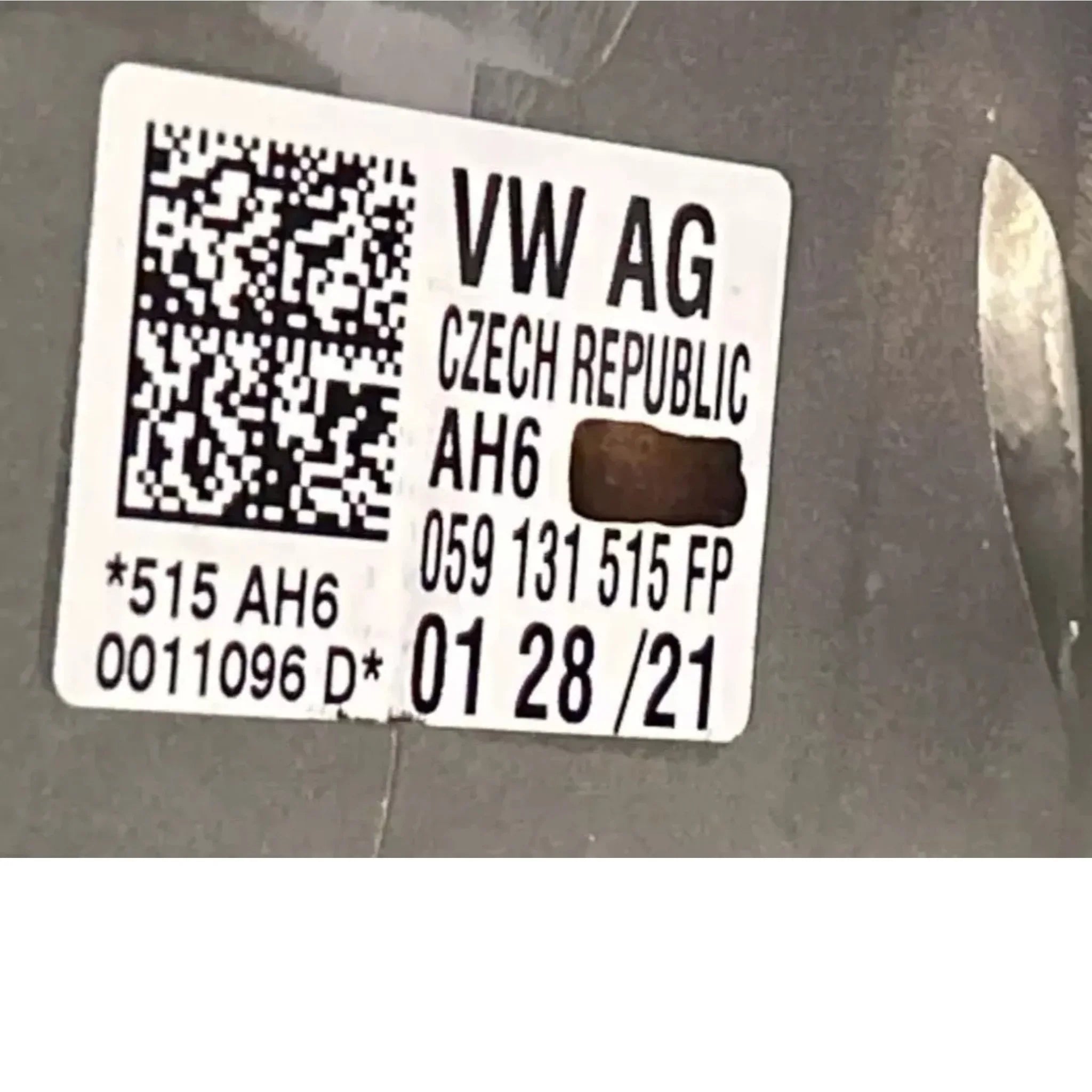 059131515FP Genuine Volkswagen Exhaust Gas Recirculation