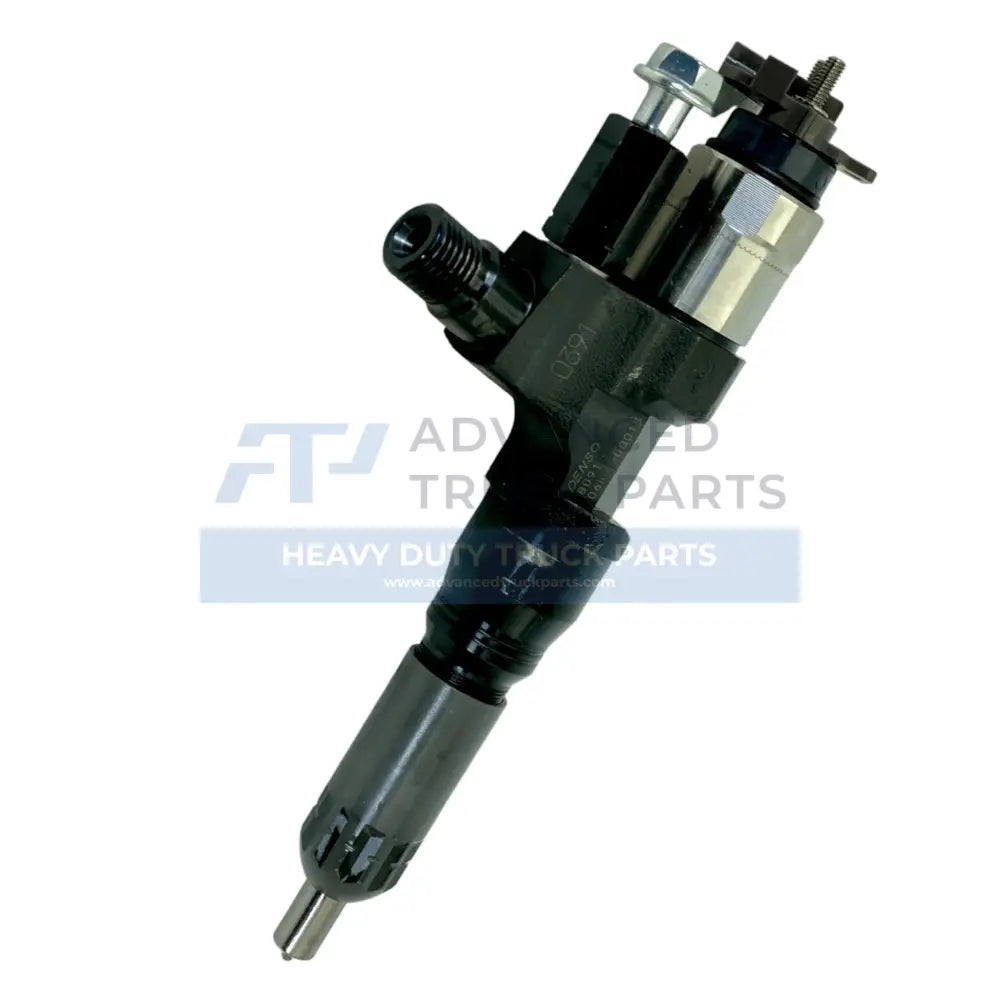 095000809 Genuine Hino Fuel Injector