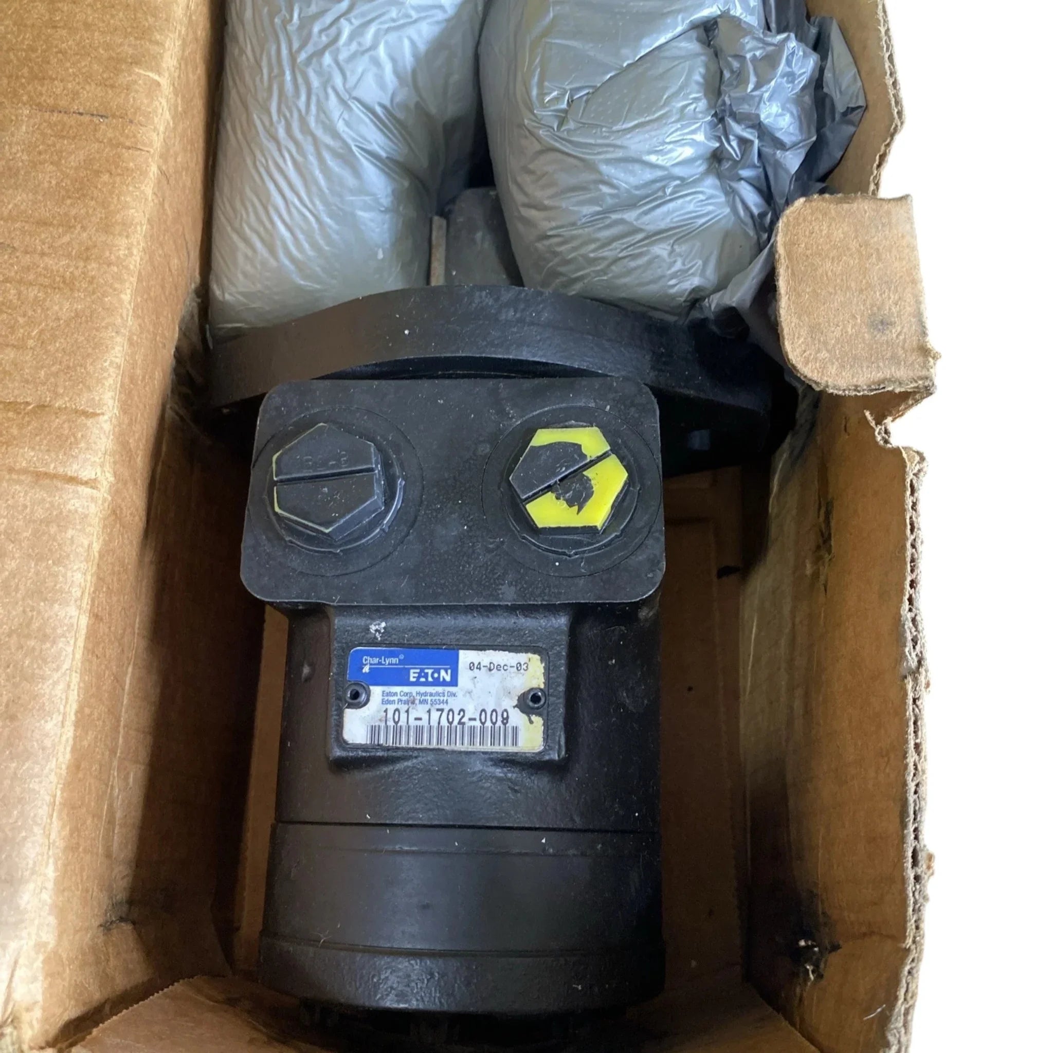 101-1702-009 Genuine Eaton Hydraulic Motor