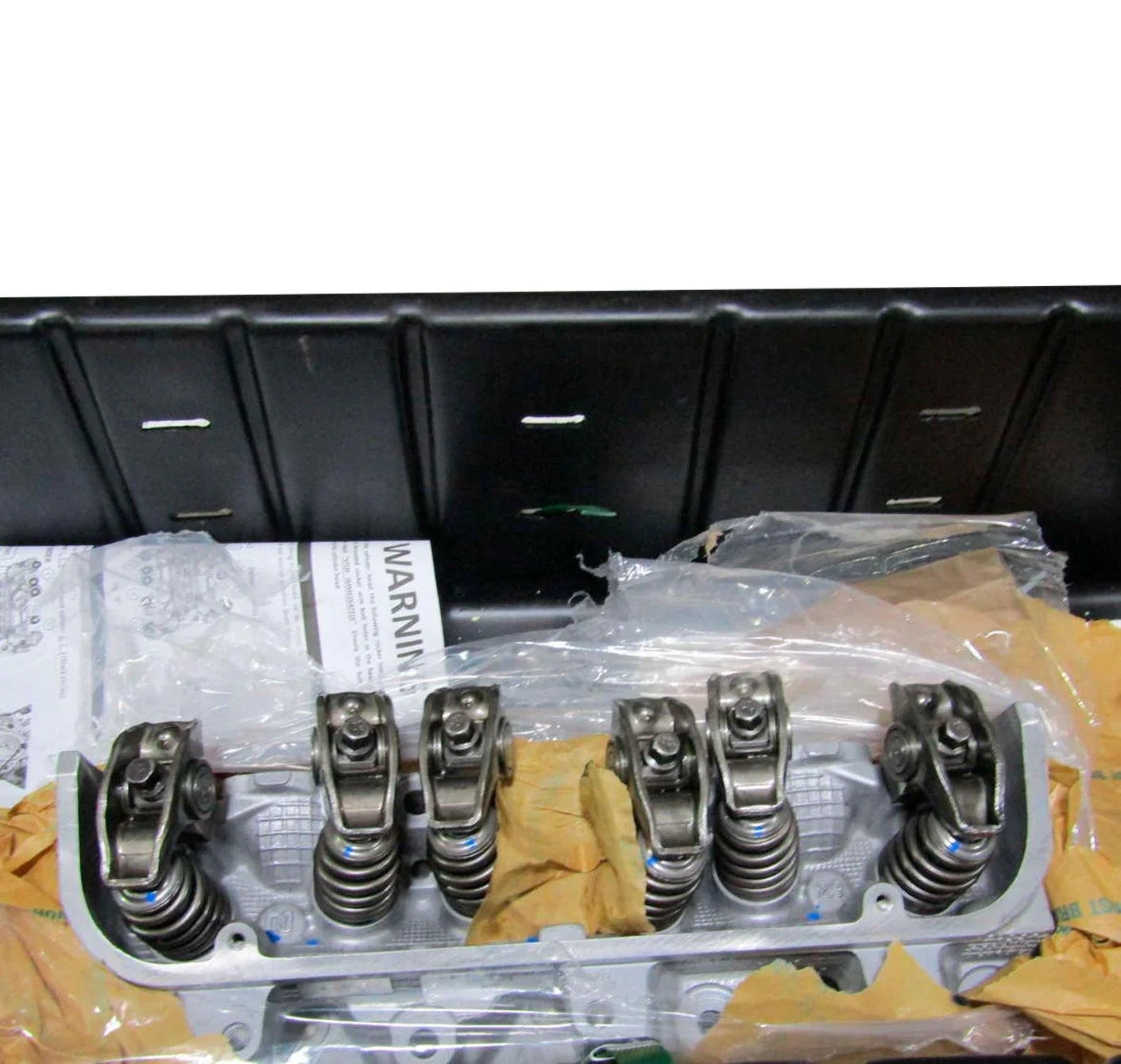 10218170 Genuine GM Engine Cylinder Head 2CW6