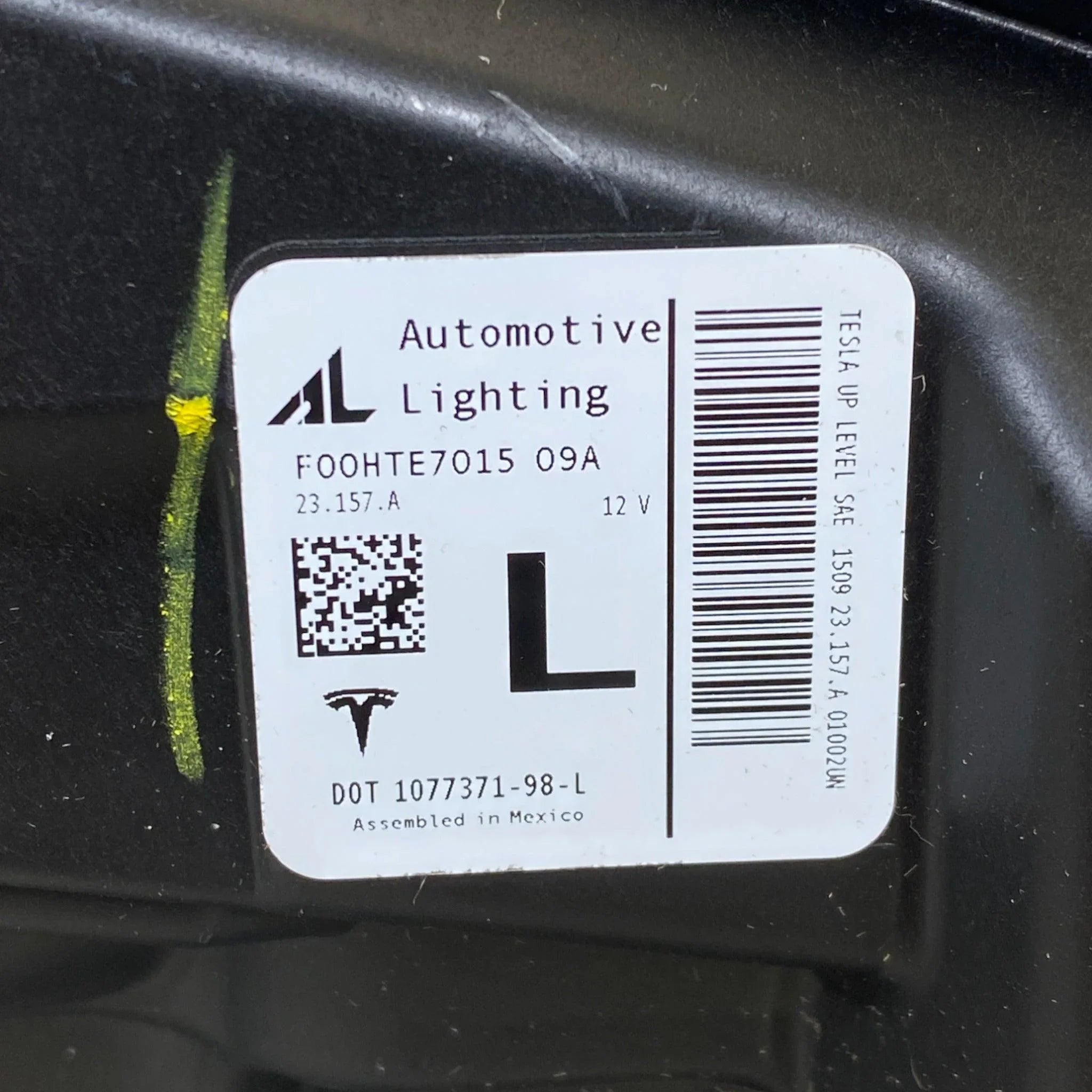 1077371 98 L Genuine Tesla Driver Side Headlight Assembly for 2017-2020 Model 3