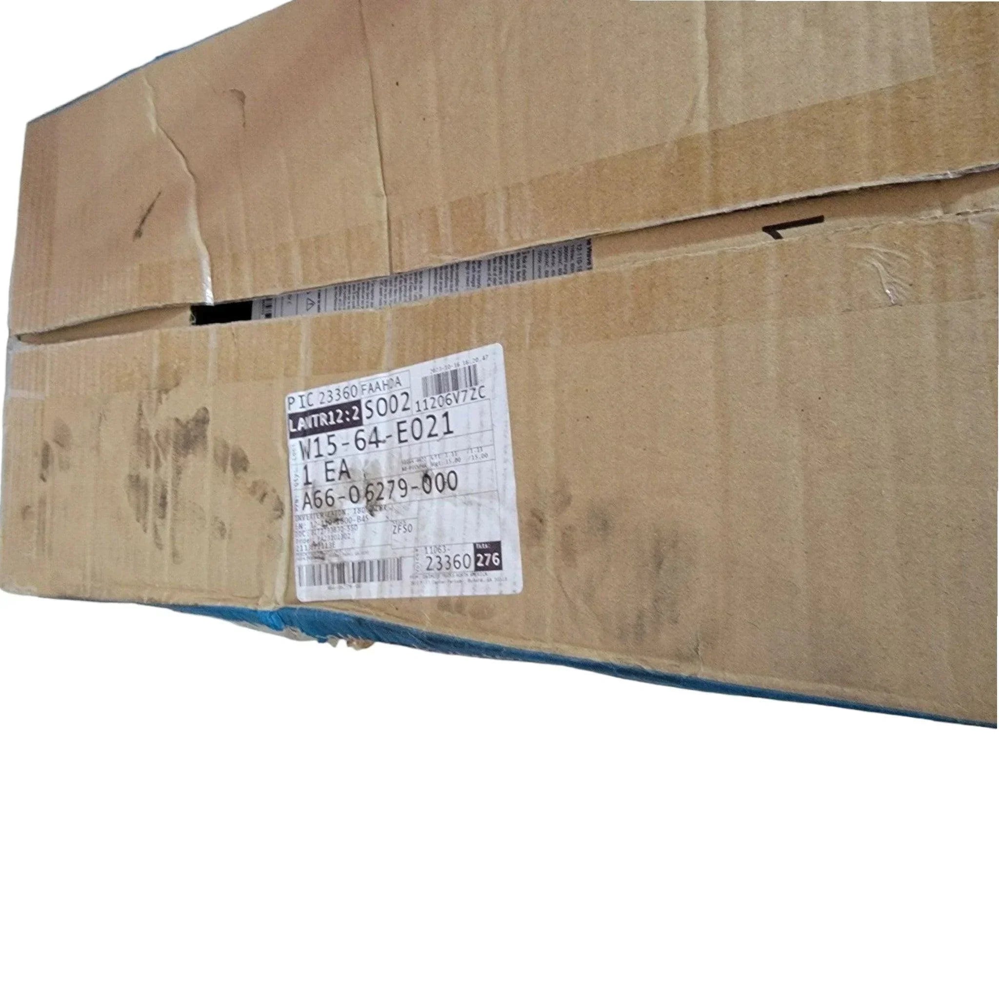 121101800MK Genuine Freightliner Power Inverter