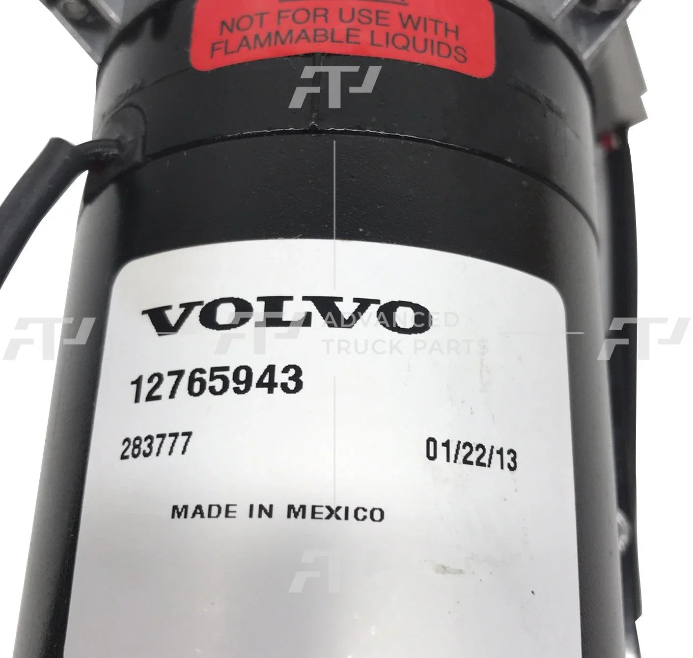 12765943 Genuine Volvo Excavator Water Pump