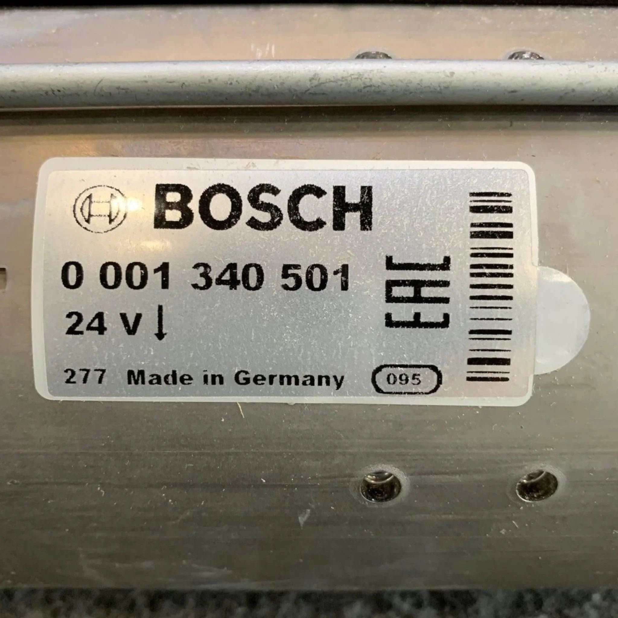 1340501 Genuine Bosch Starter Motor 24V