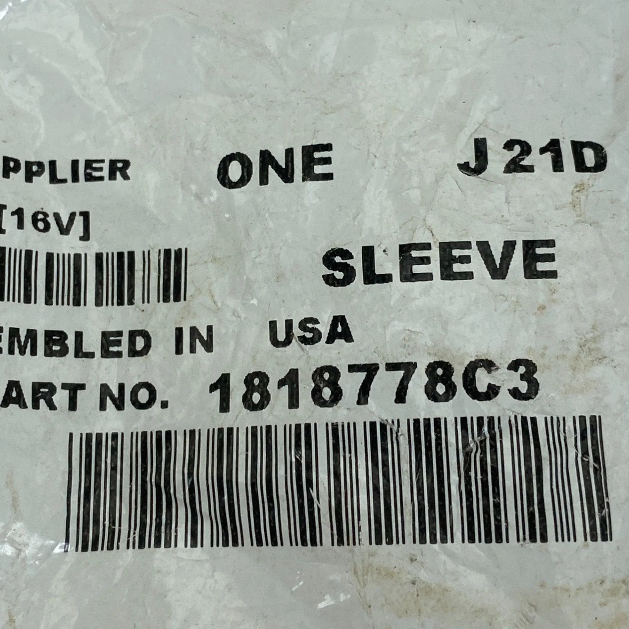 1818778C3 Genuine International Sleeve Injector