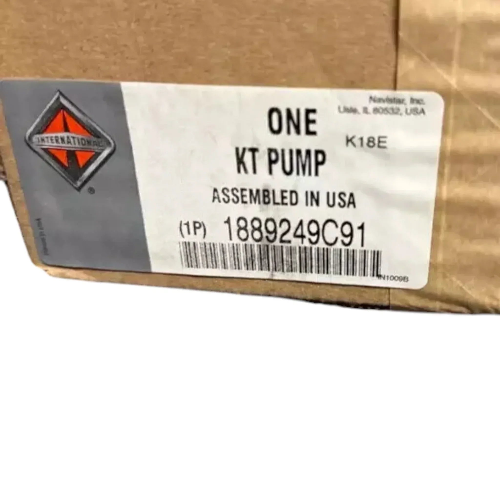 1831676C93 Genuine International Water Pump Kit