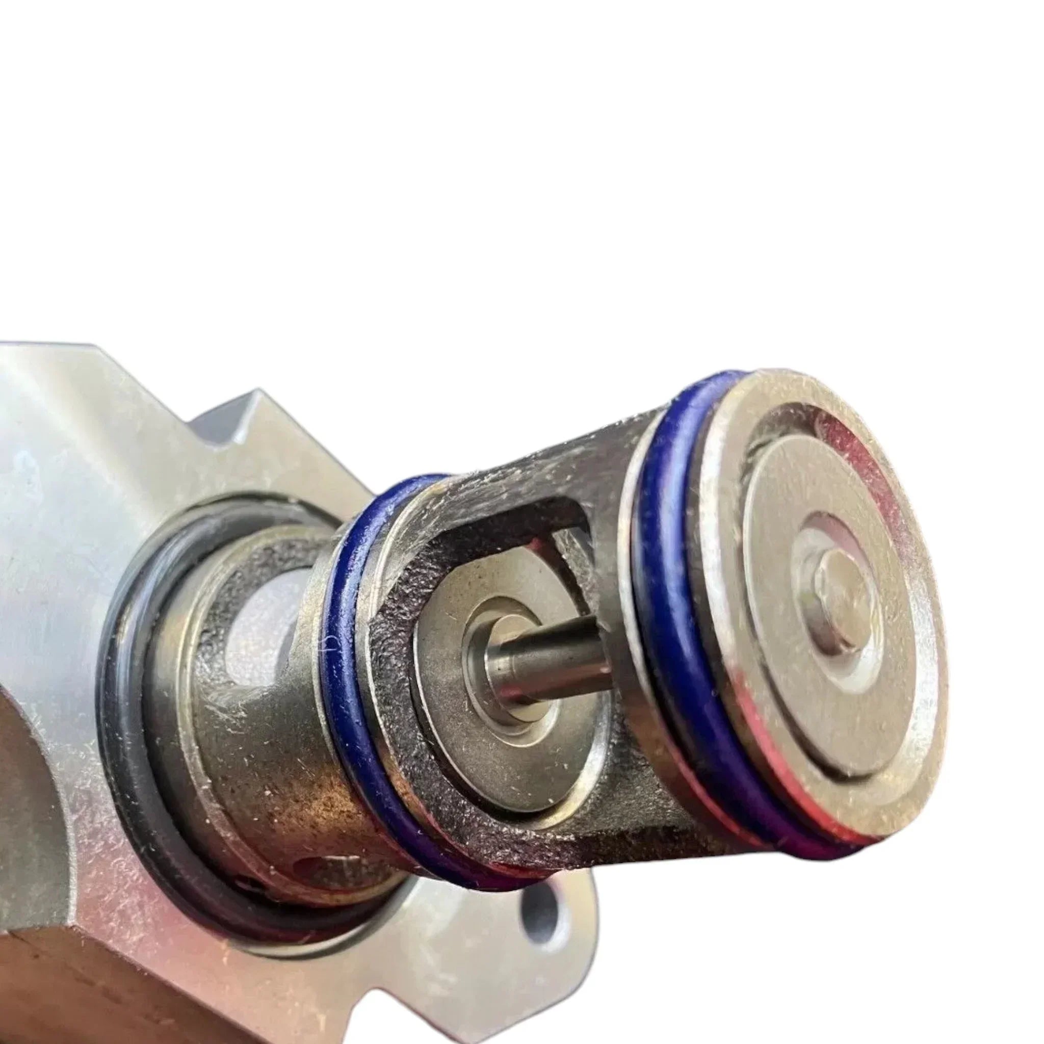 1846463C1 Genuine International EGR Exhaust Gas Recirculation Valve