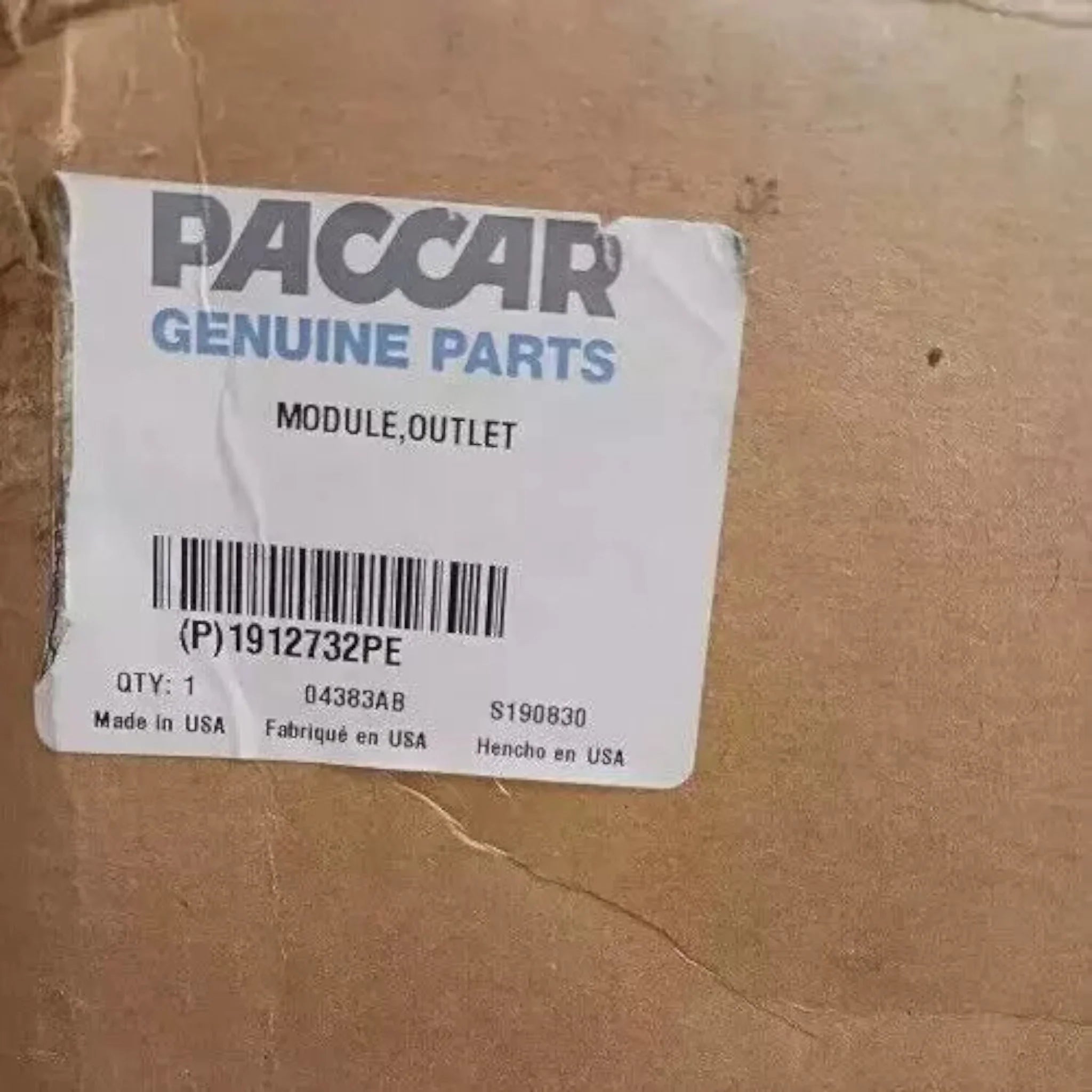 1940086 Genuine Paccar Outlet Module