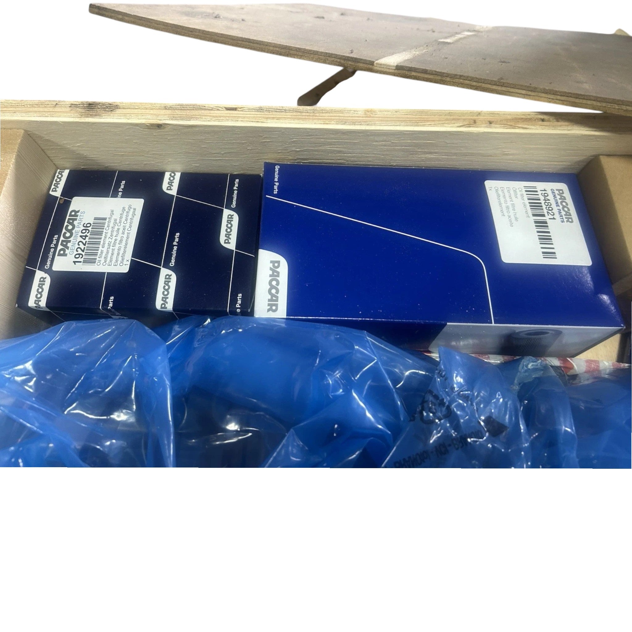 1955880 Genuine Paccar Camshaft