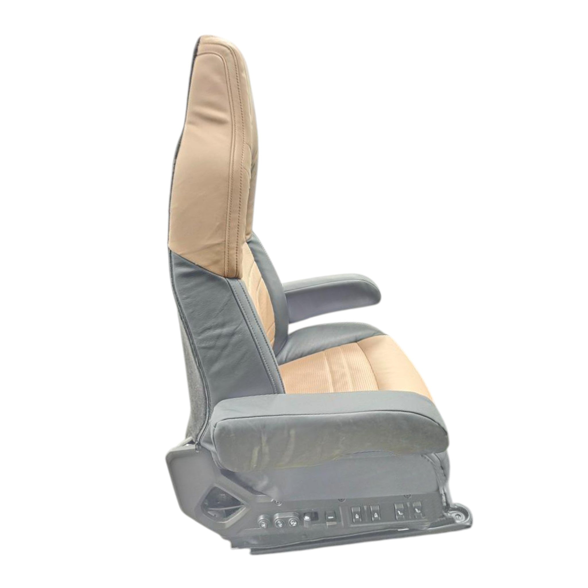 24260923 Genuine Mack Seat