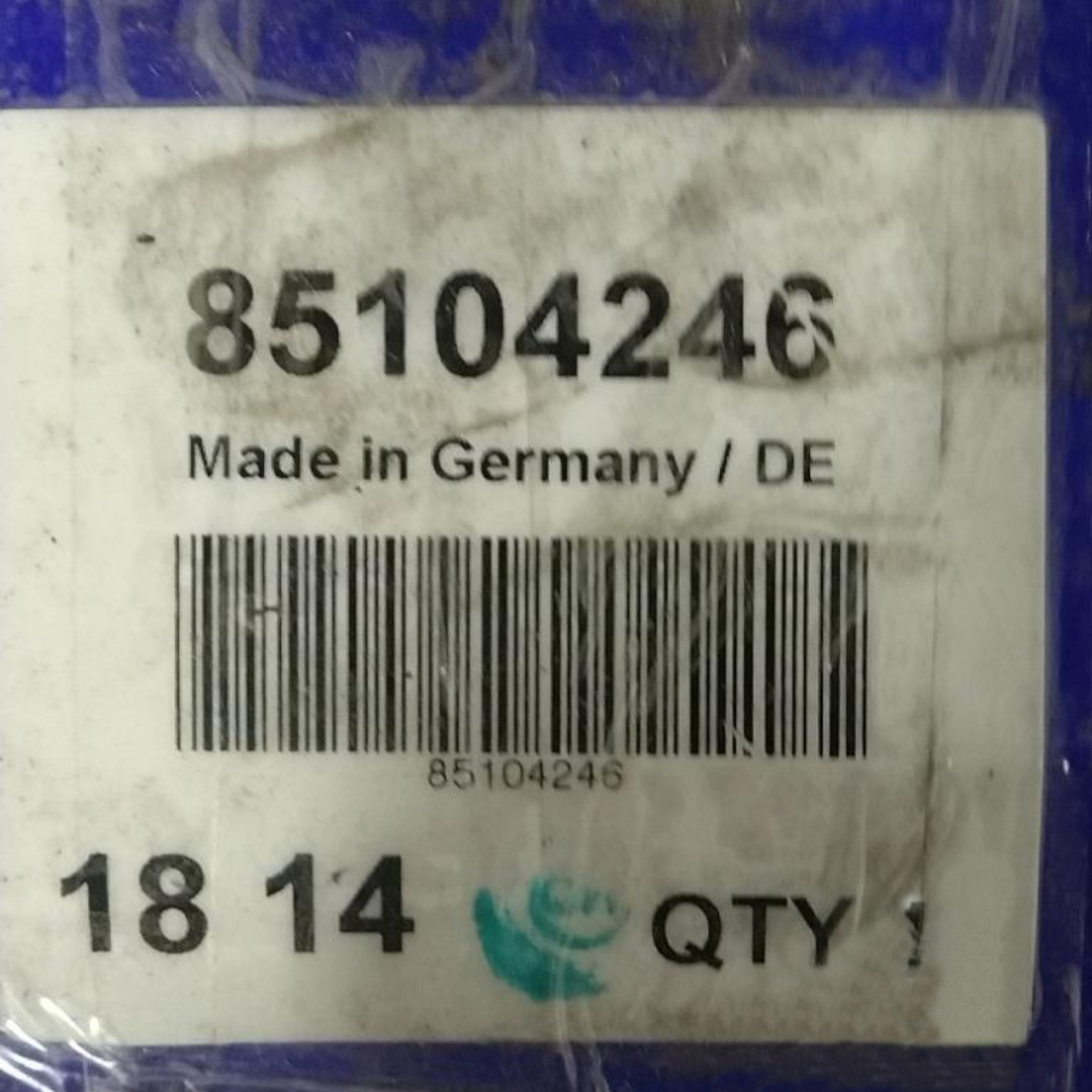 85104246 Genuine Mack Cylinder Head