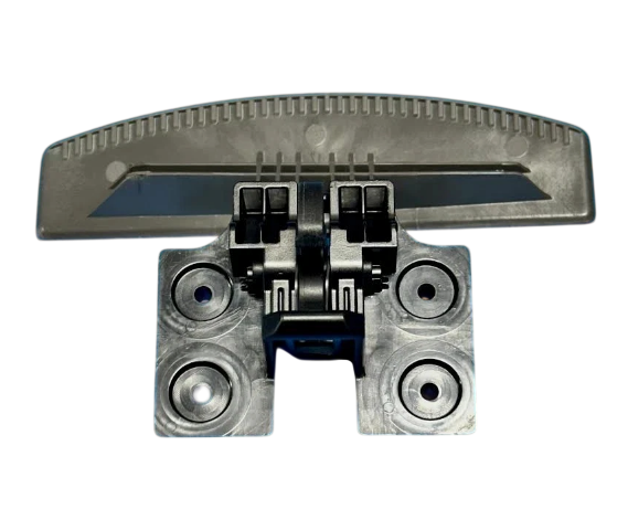 4028301C1 Genuine International Body Latch