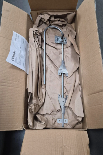 HLK2555 Genuine Paccar Manual Window Regulator Left