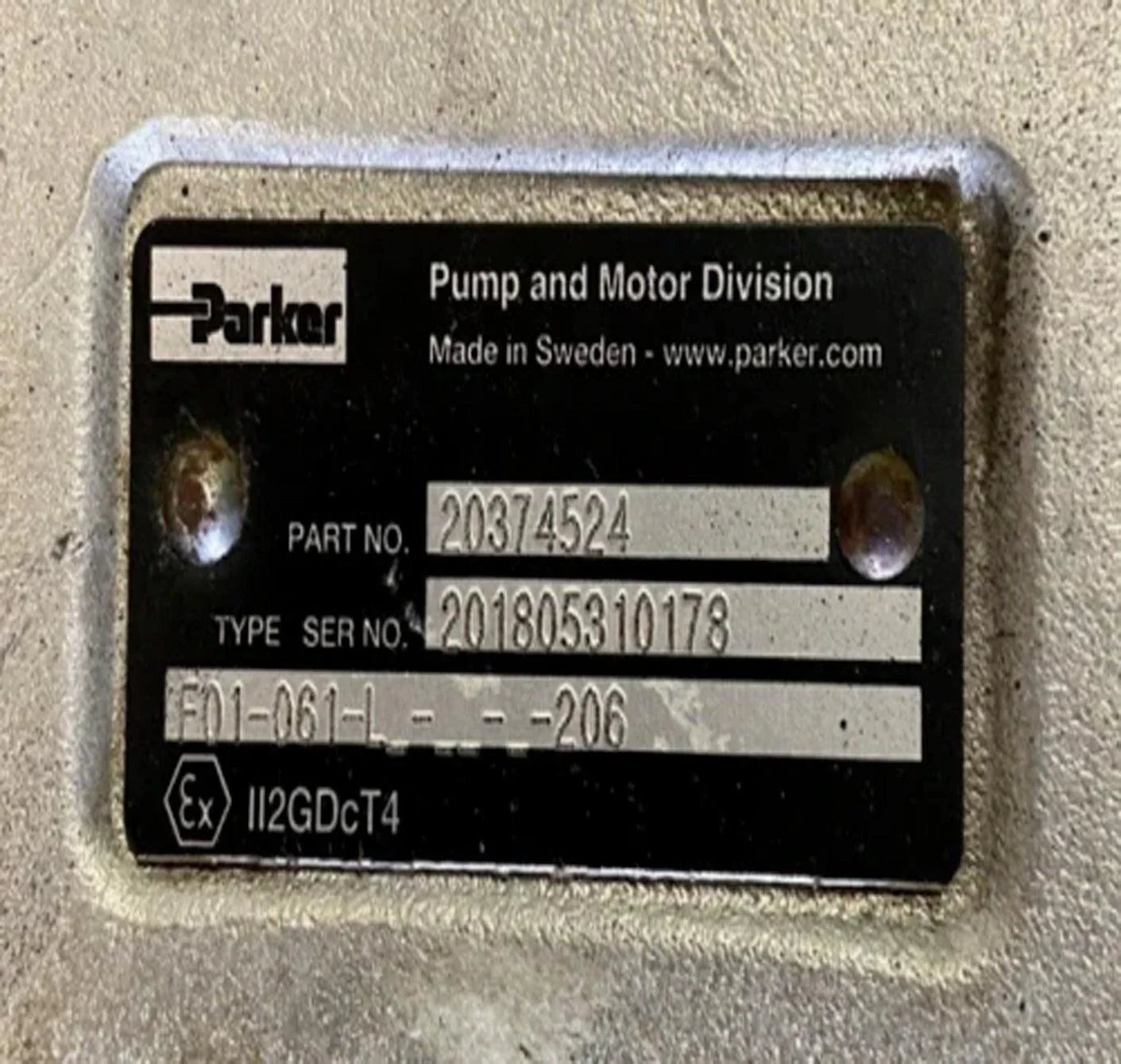 20374524 Genuine Mack/Volvo F1-61L Hydraulic Pump