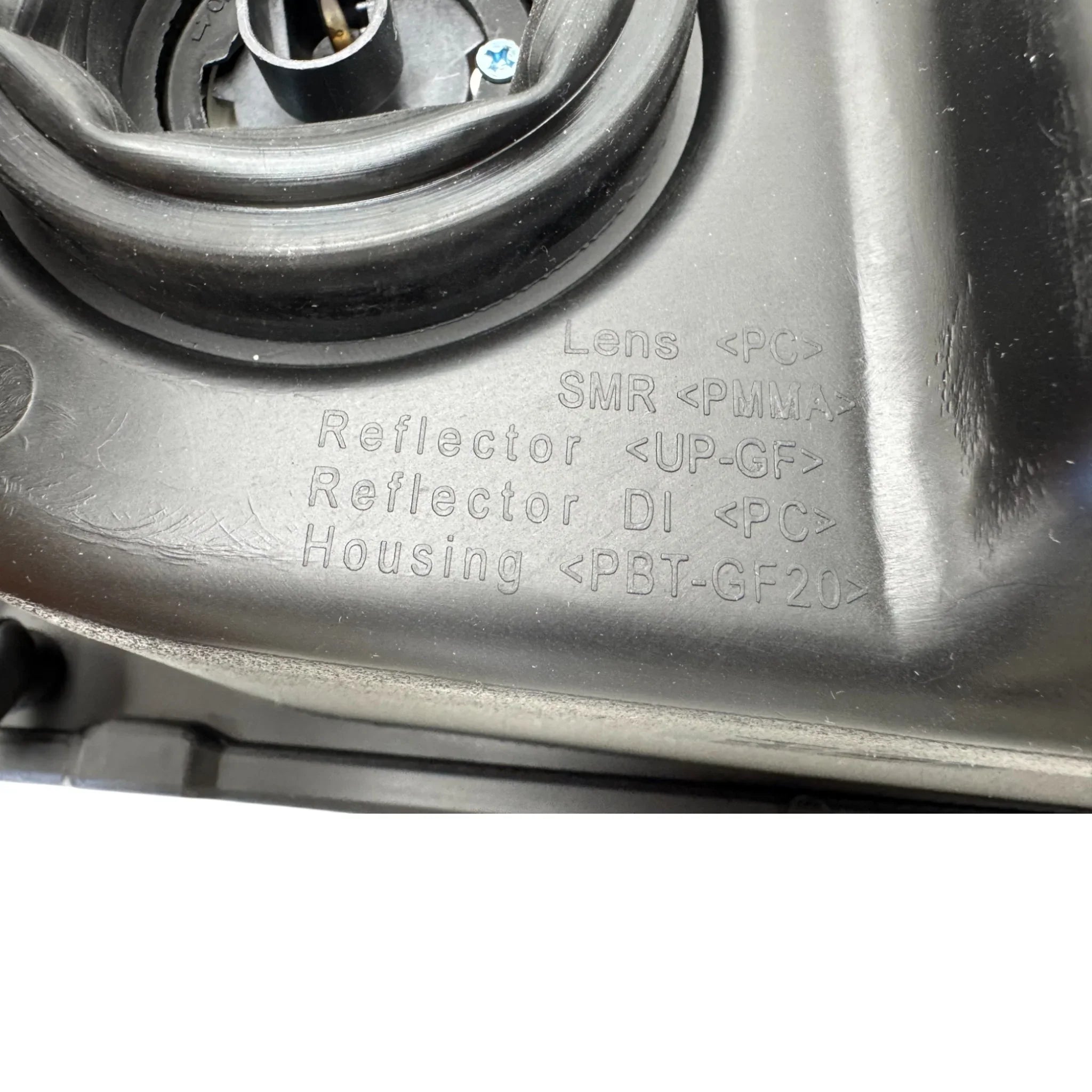 20902894 Genuine Volvo Right Side Headlamp Assembly