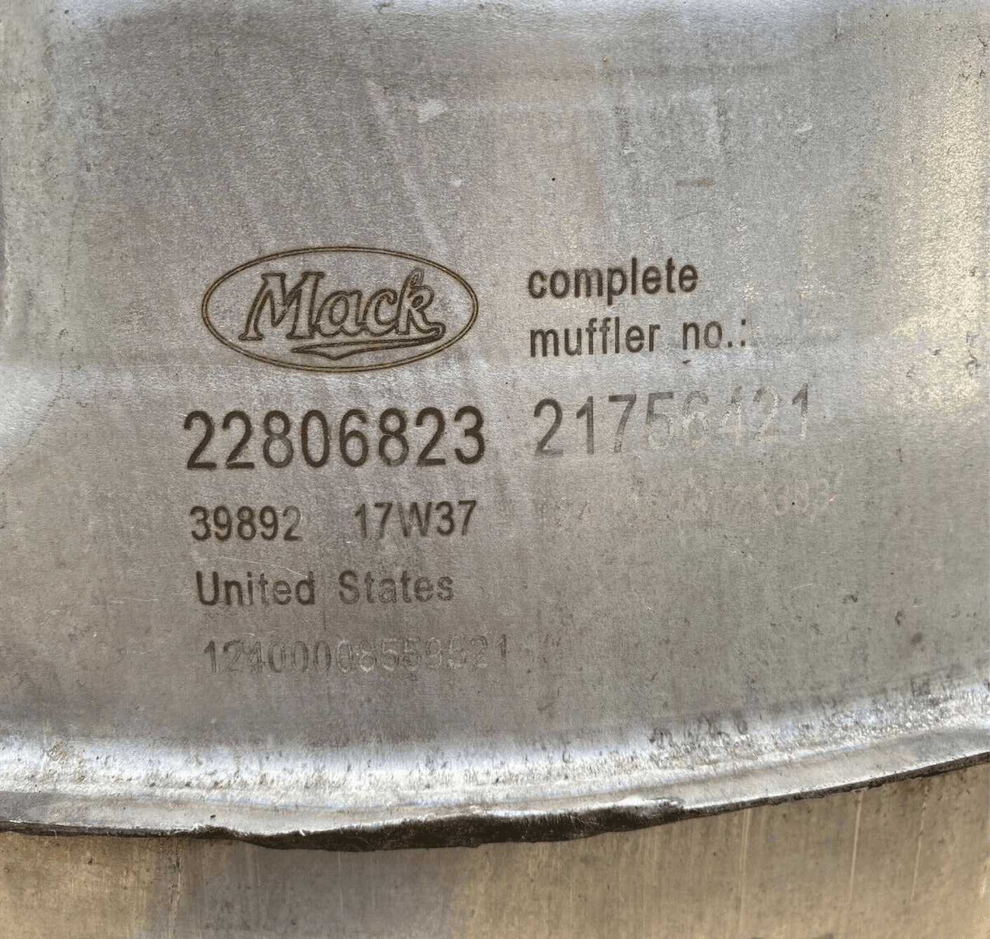 21229585 Oem Mack Muffler Assembly For Mack Mp8 Volvo - ADVANCED TRUCK PARTS