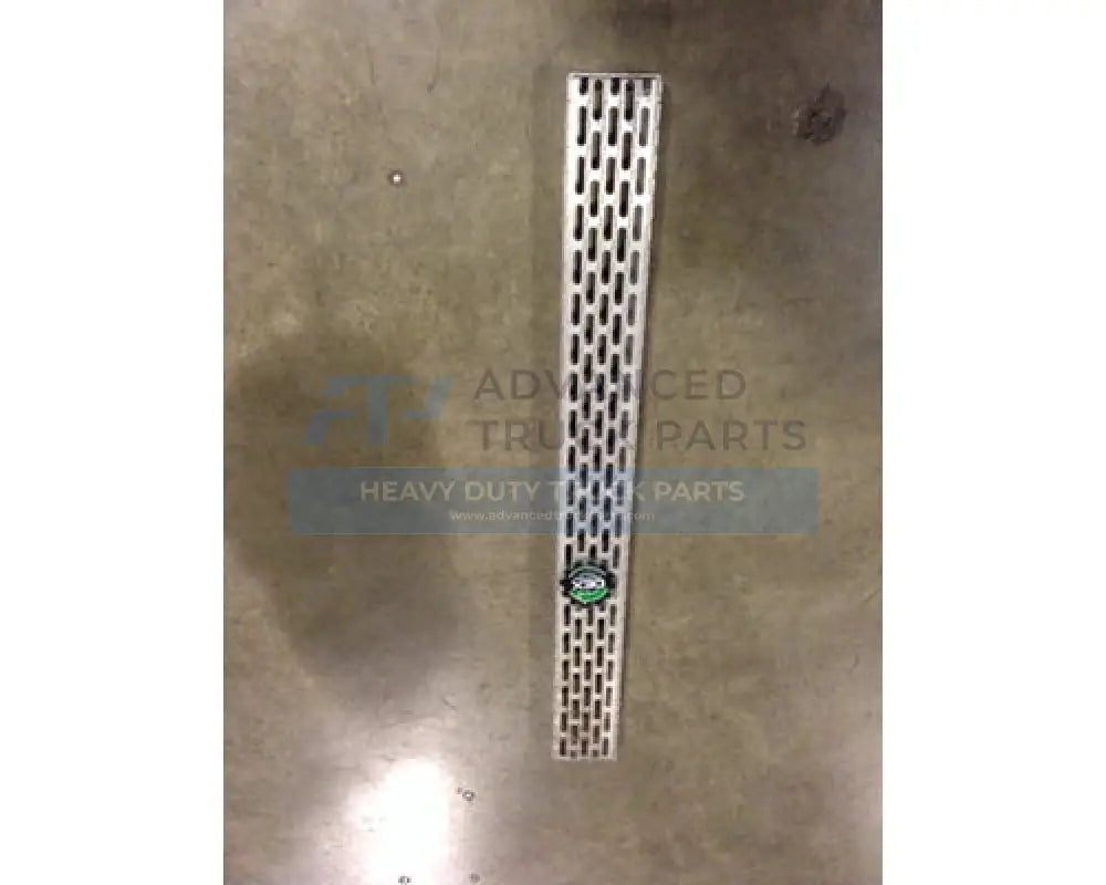 21851511 Genuine Mack Step