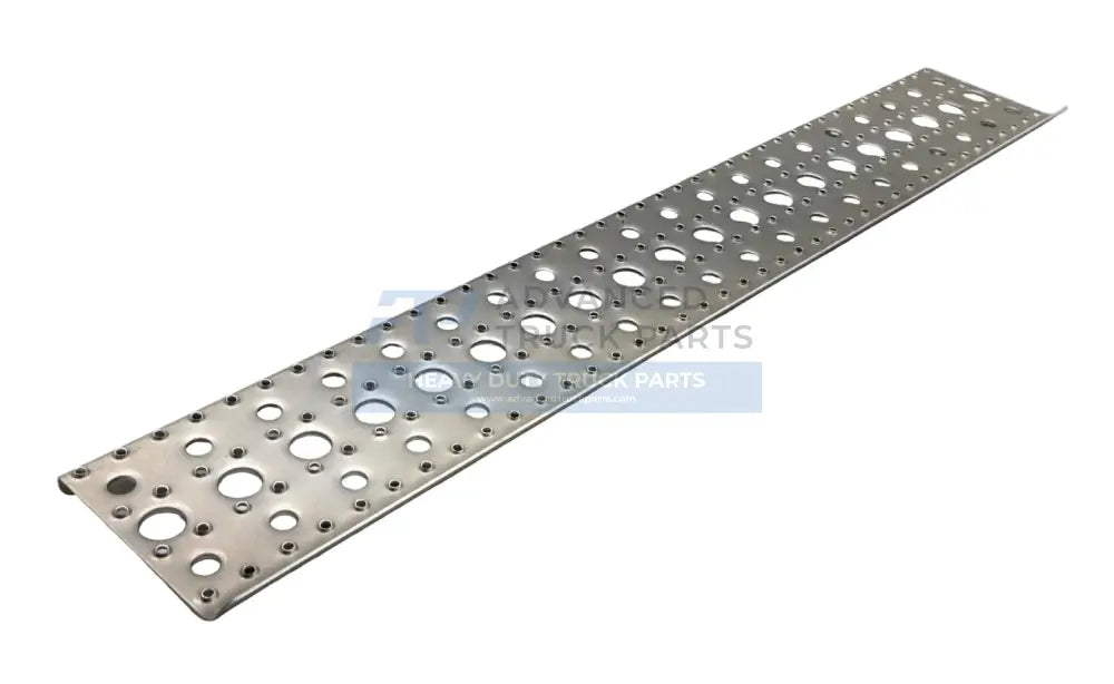 22 61130 005 Genuine Freightliner Aluminum Tread Step Fairing - Fairings