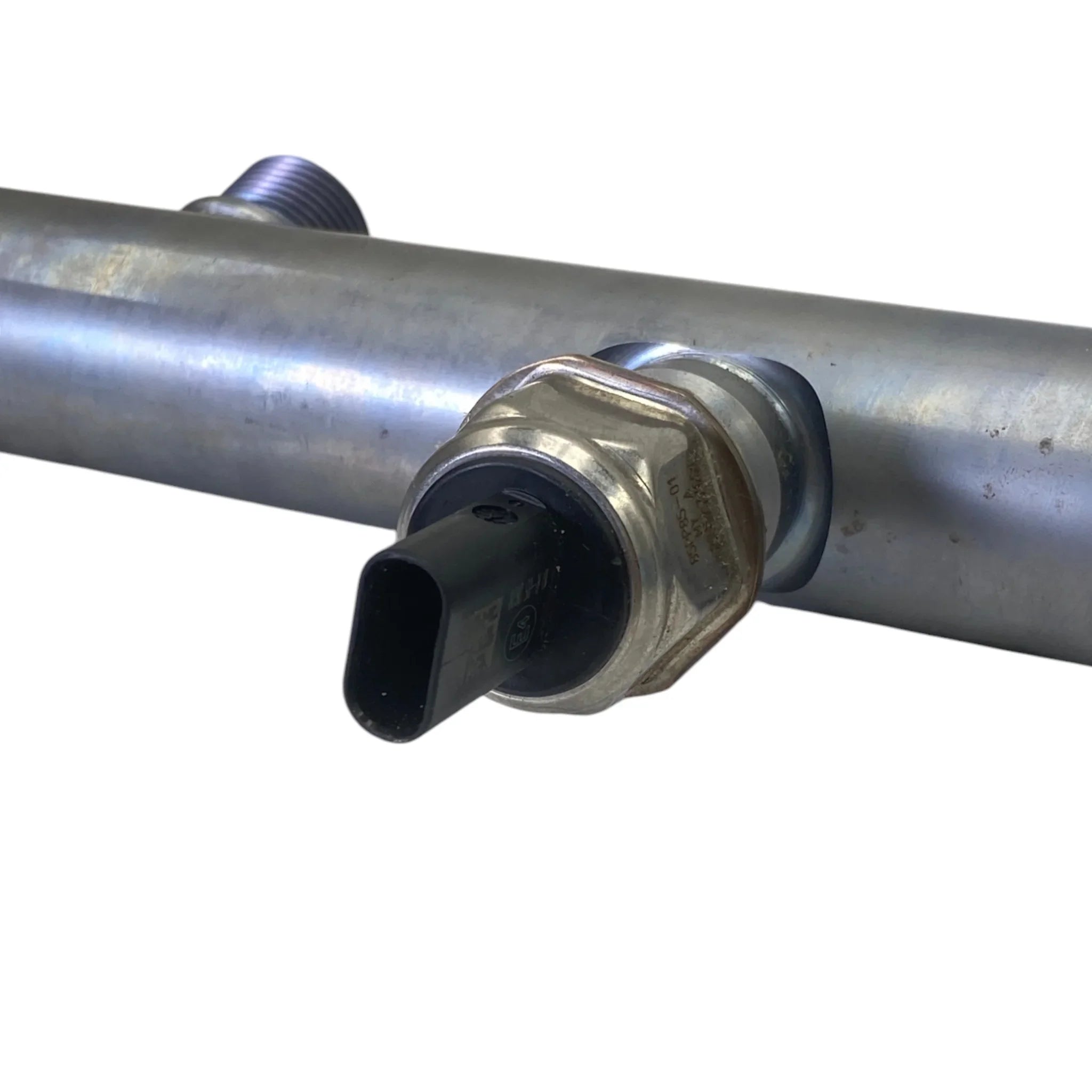 23383559 Genuine Volvo Fuel Rail