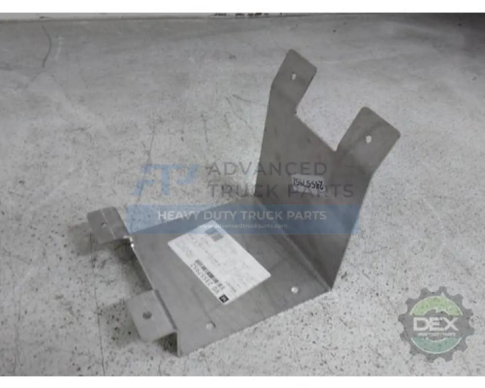 23557952 Genuine Mack Bracket