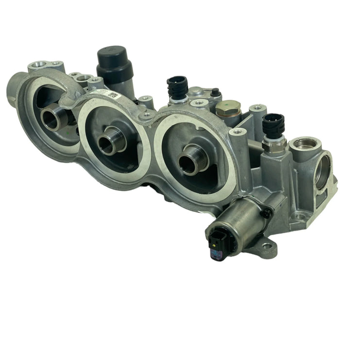 21921073 Genuine Mack Oil Filter Housing For Mack / Volvo