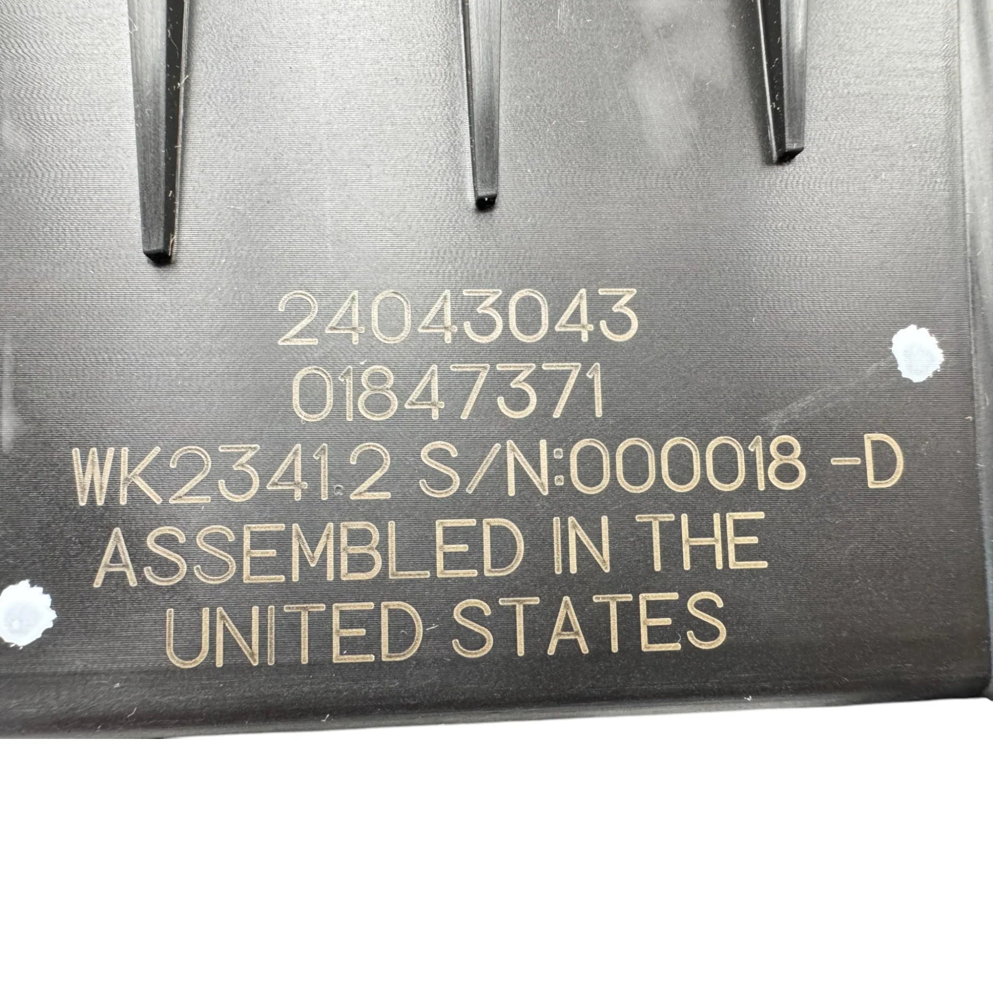 24043043 Genuine Mack Headlamp