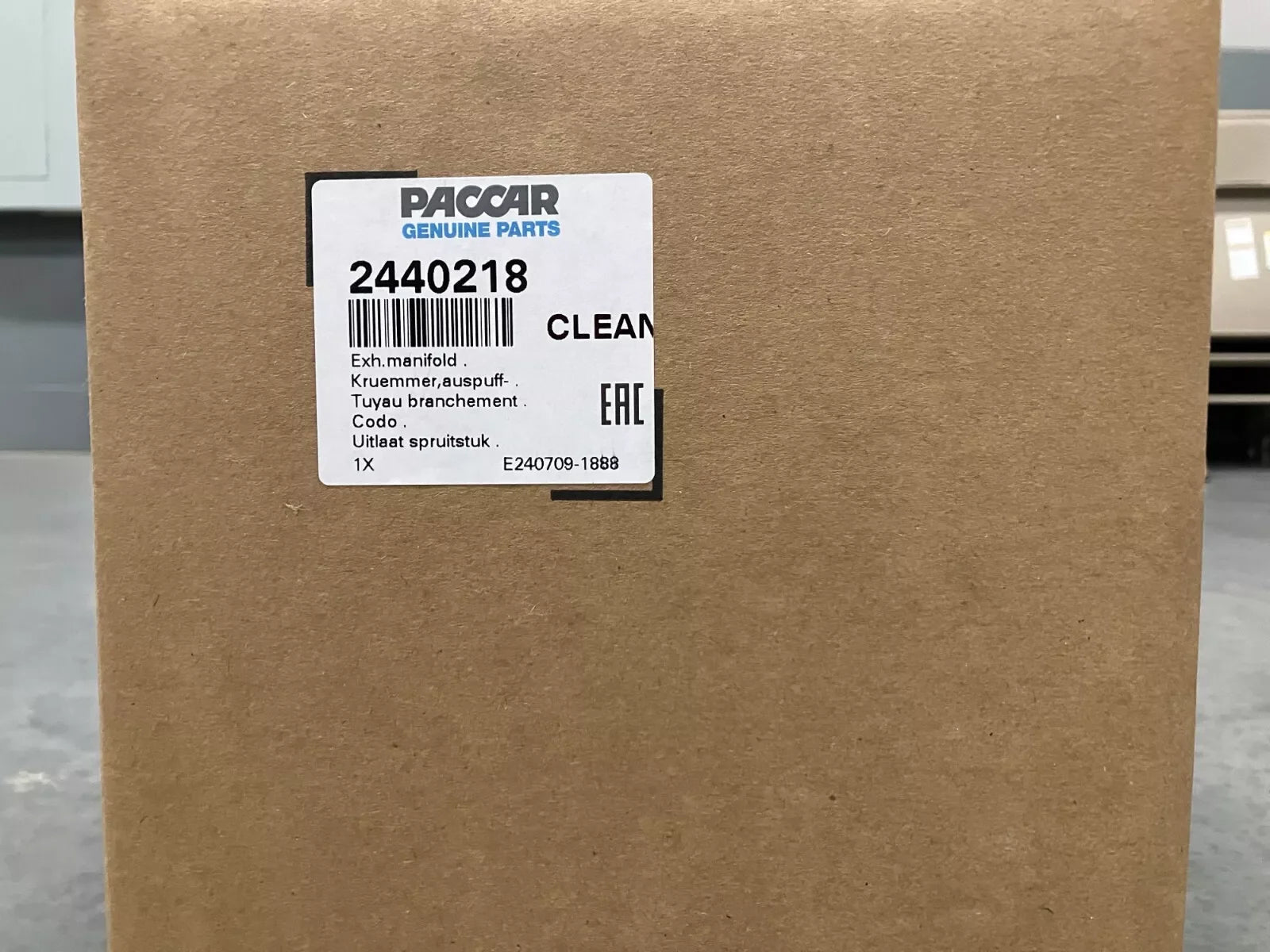 2440218PE Genuine Paccar Exhaust Manifold Assembly