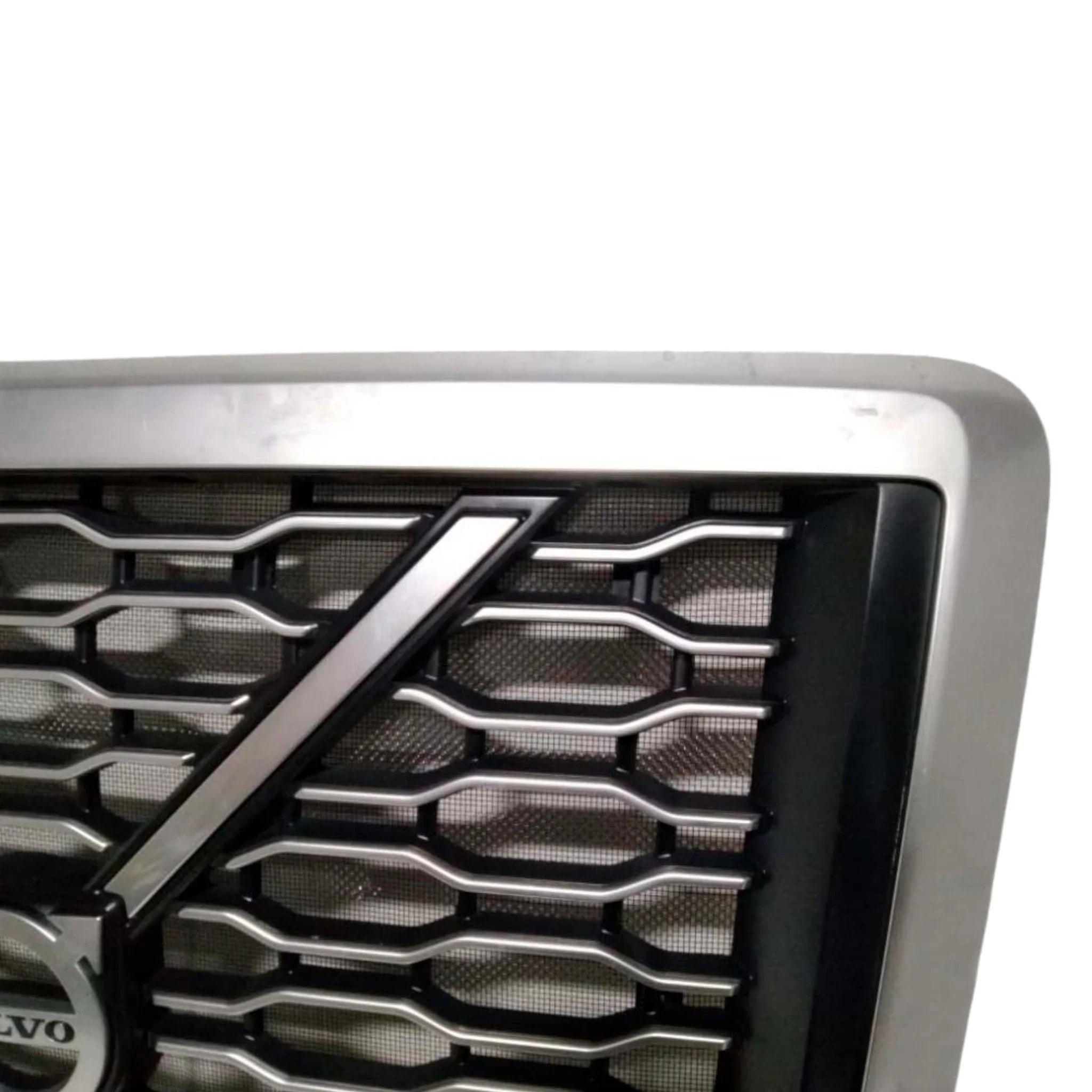 84724157 Genuine Volvo Grating - Truck To Trailer