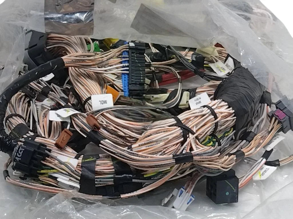 21308627 Genuine Volvo Wiring Harness - Truck To Trailer