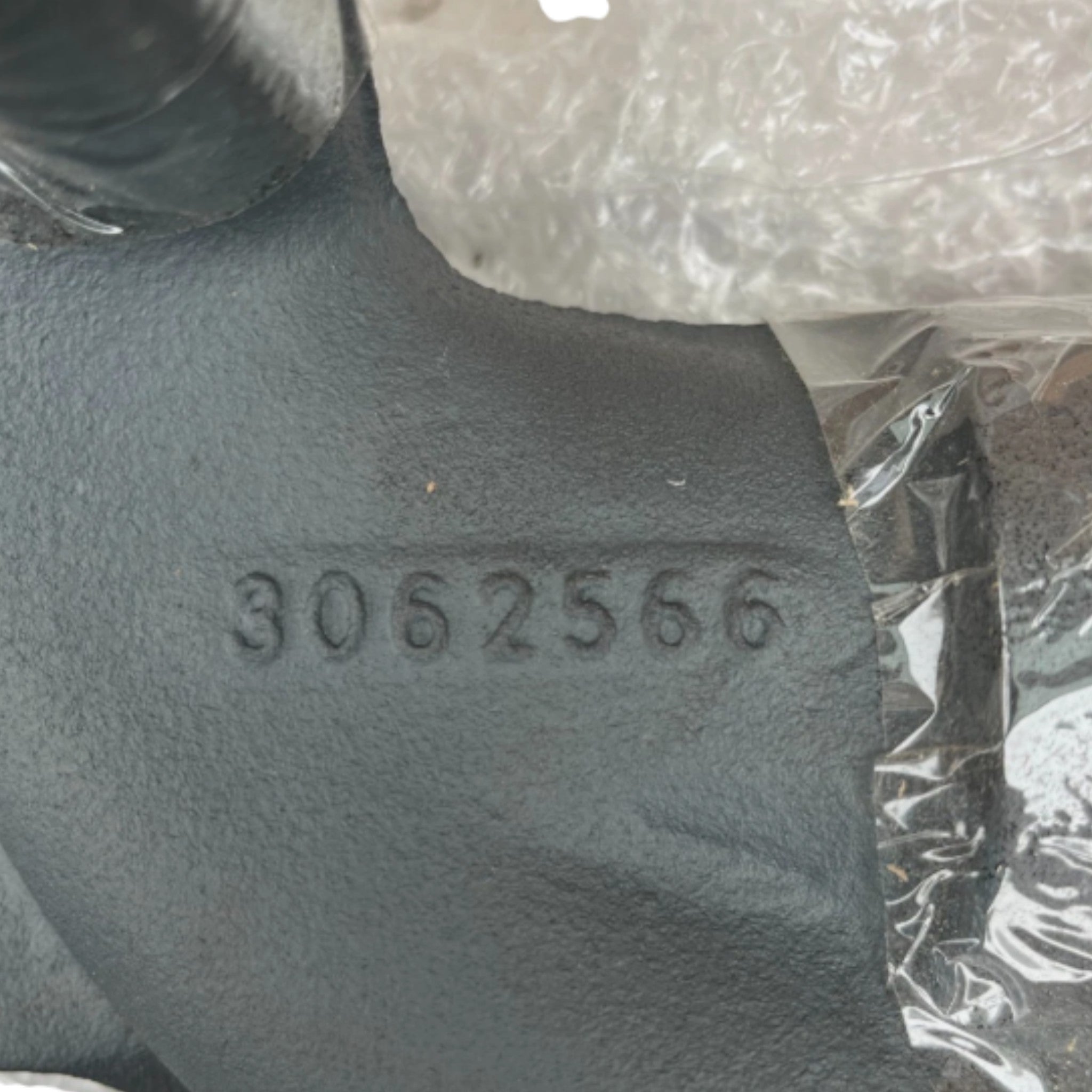 3062566 Cummins Exhaust Manifold