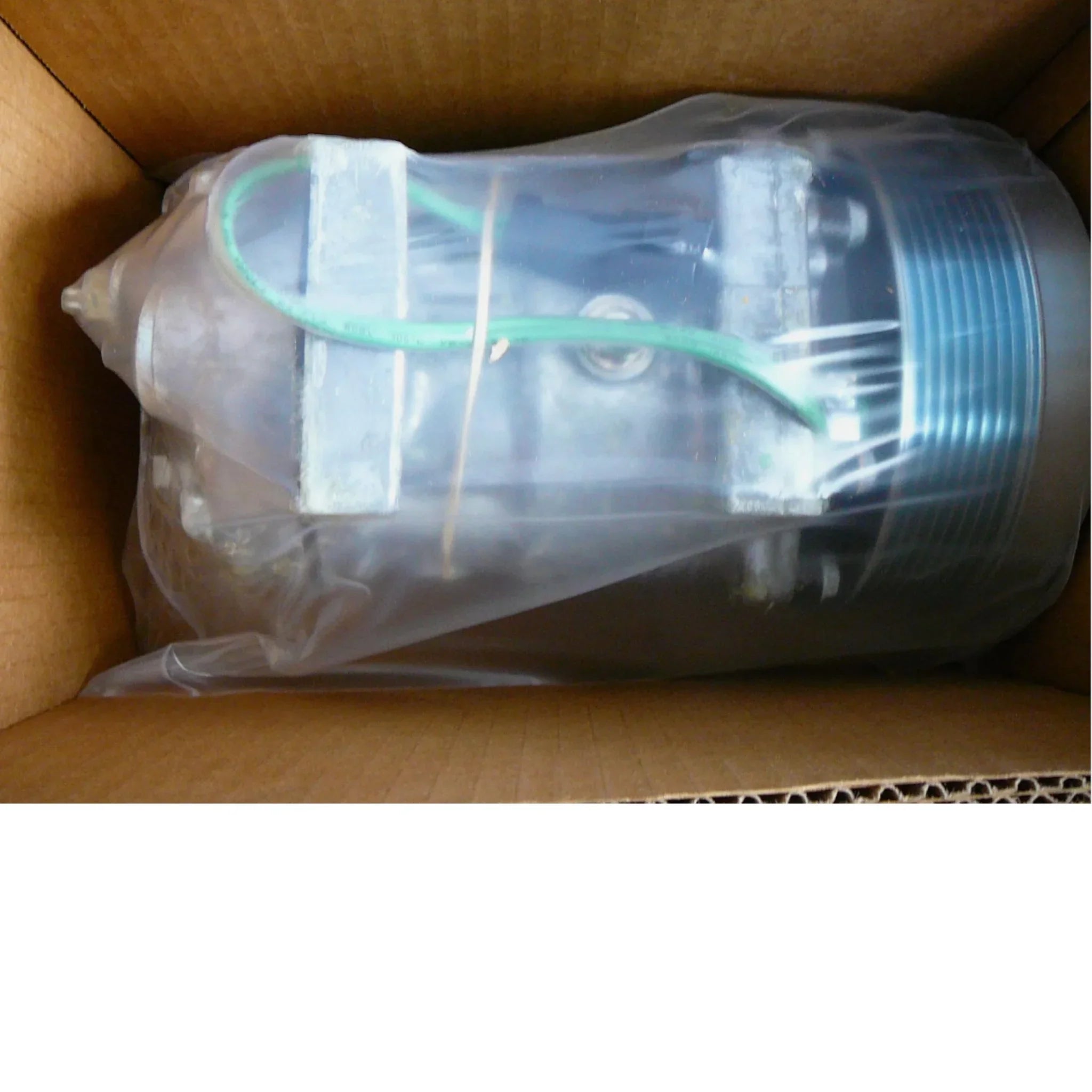 320-1291 CAT 24 Volt Basic Clutch And Refrigerant Compressor