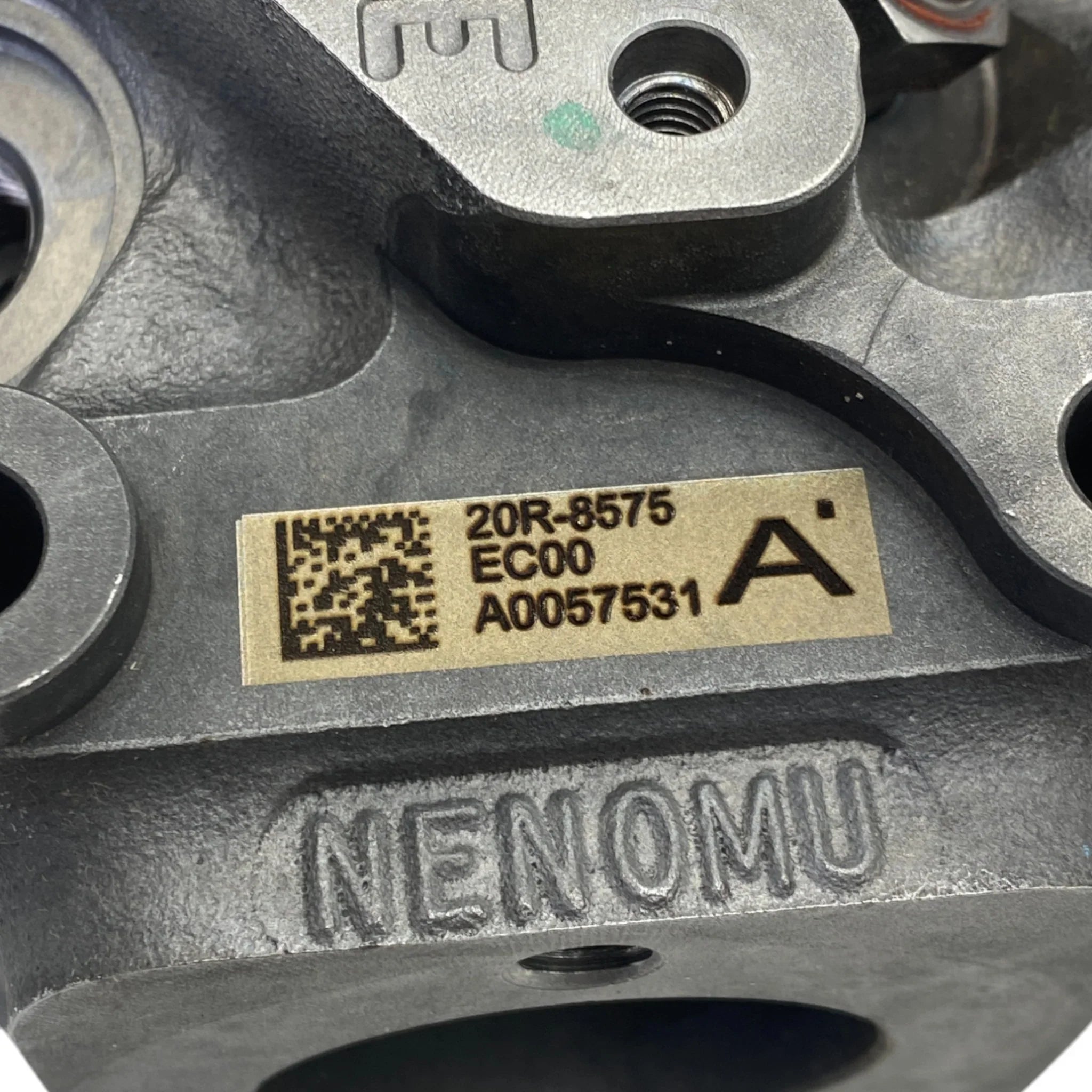 348-3402 Genuine Cat Head As-Comb