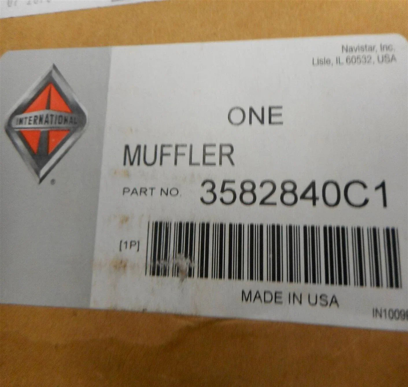 3586999C1 Genuine International Converter Muffler*