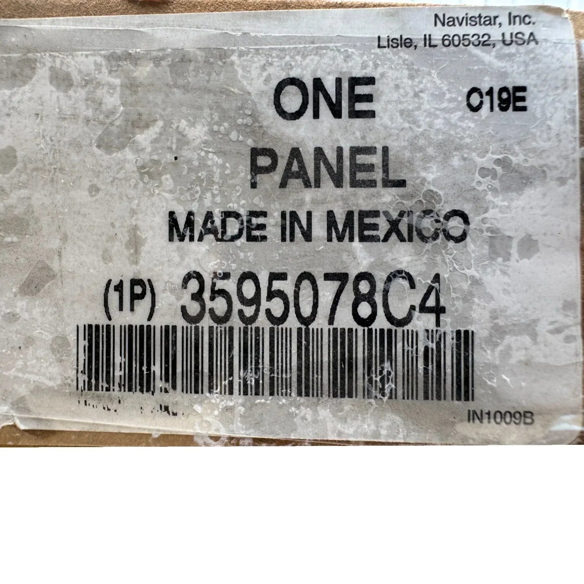 3595078C1 Genuine International Floor Sleeper Center Panel