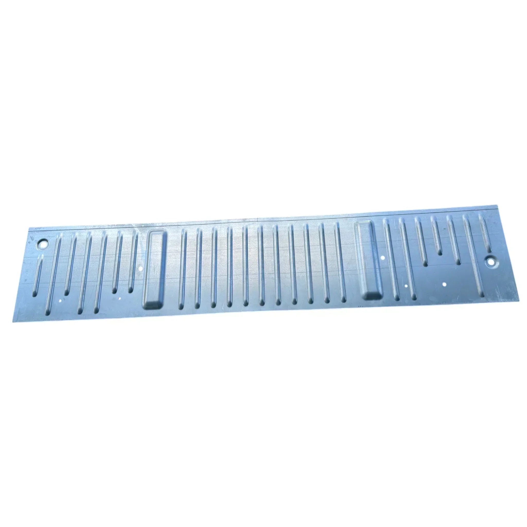 3595078C1 Genuine International Floor Sleeper Center Panel