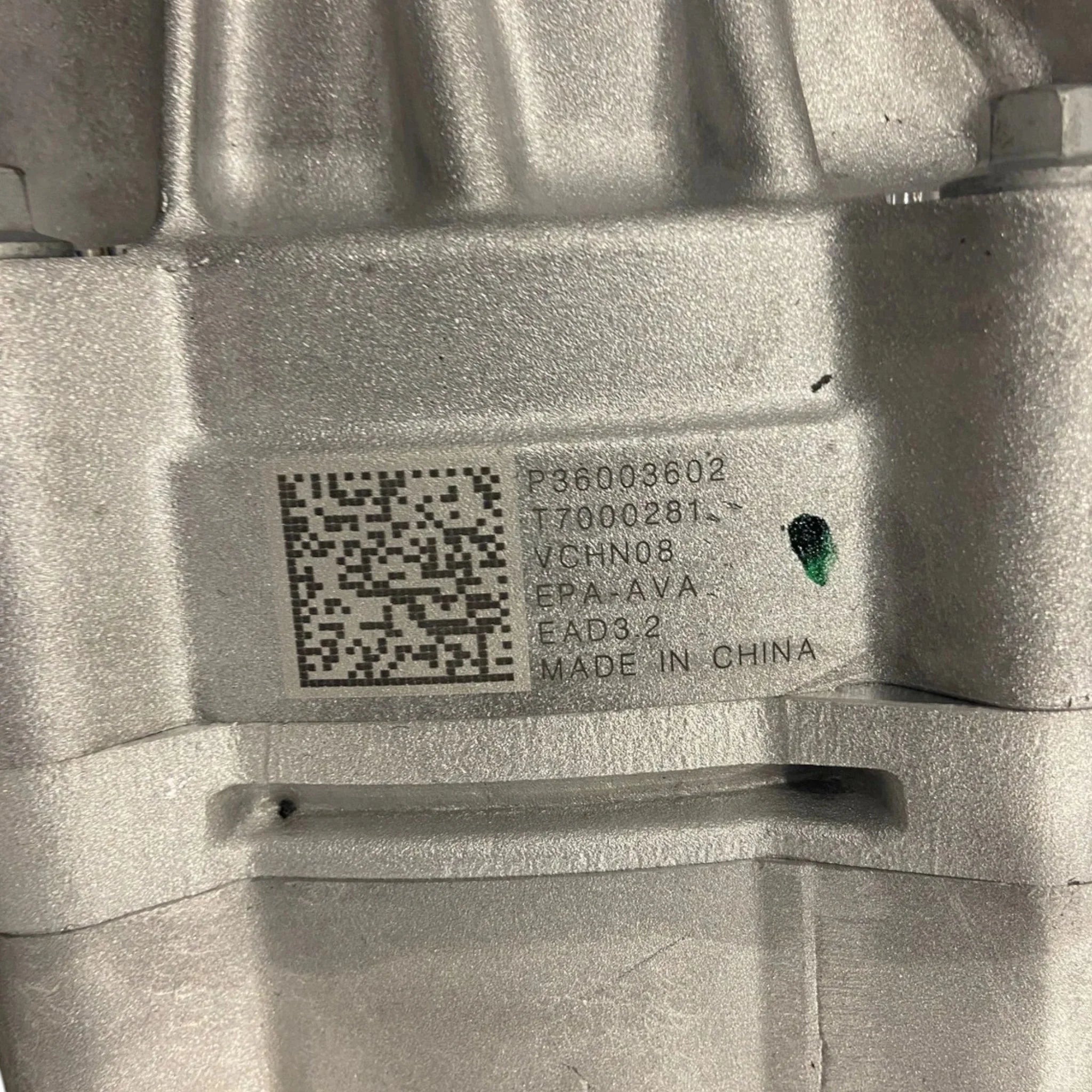 36013013 Genuine Volvo Front Axle Drive