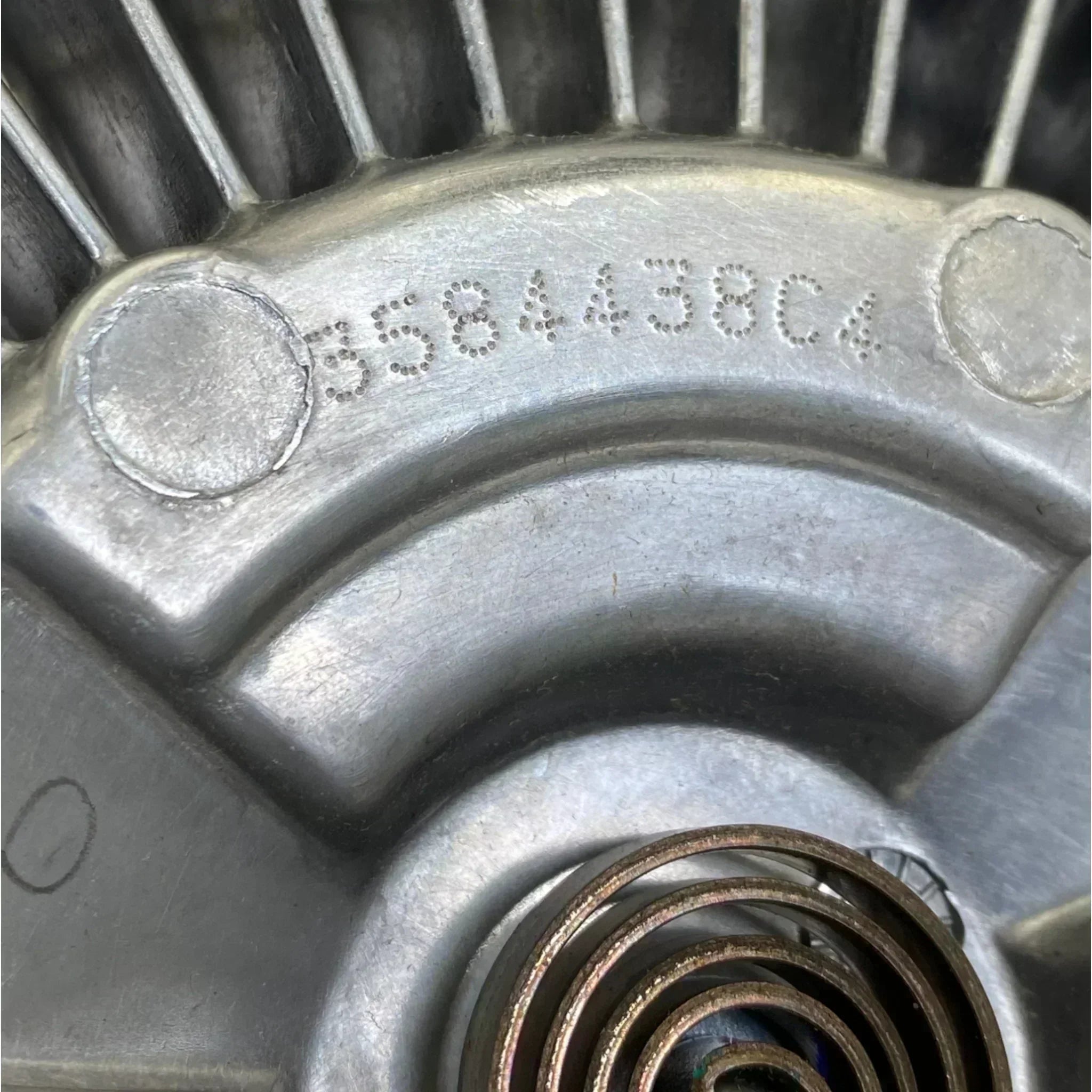 3609117C2 Genuine International Engine Fan Clutch