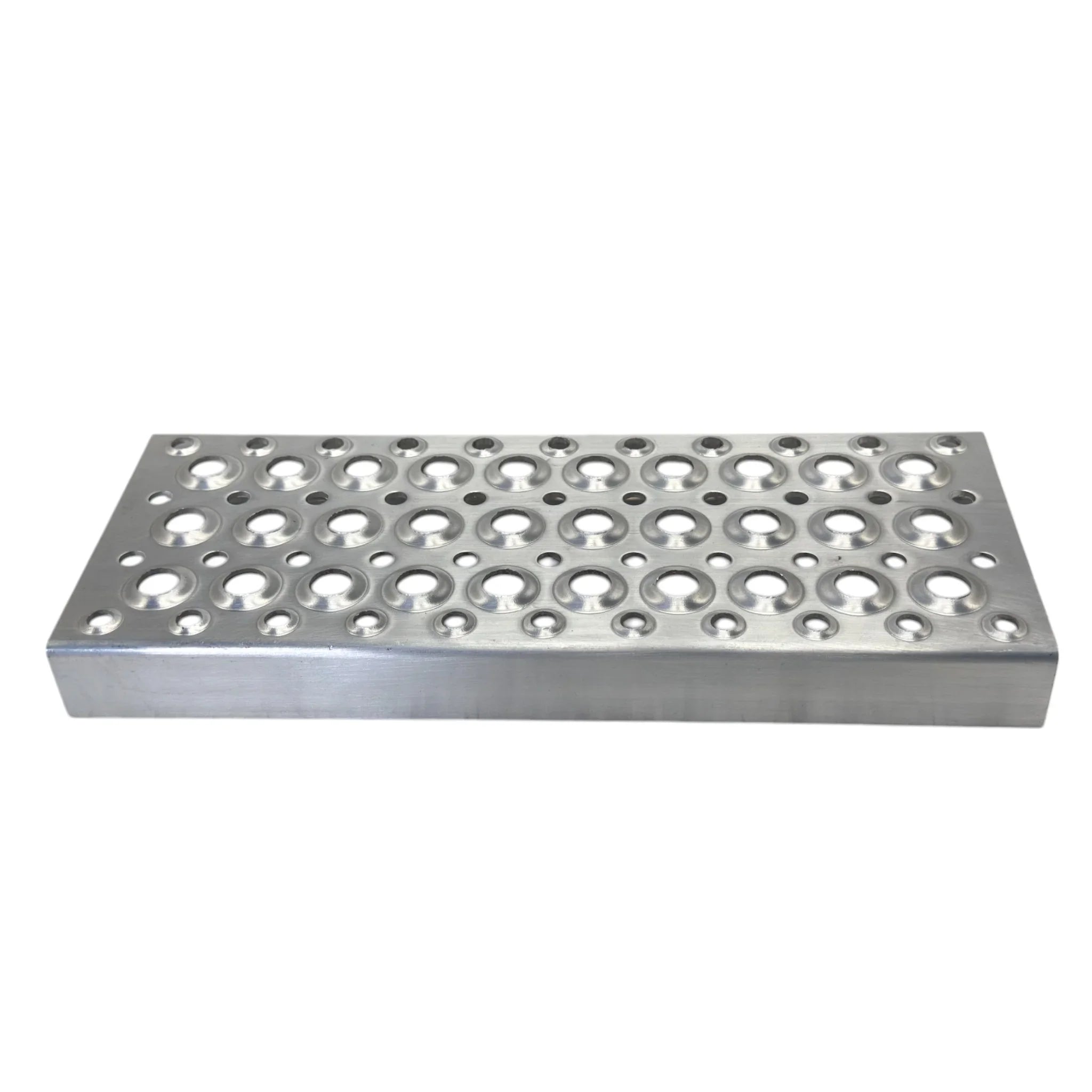 3758530C1 Genuine International Step Aluminum 142 X 448