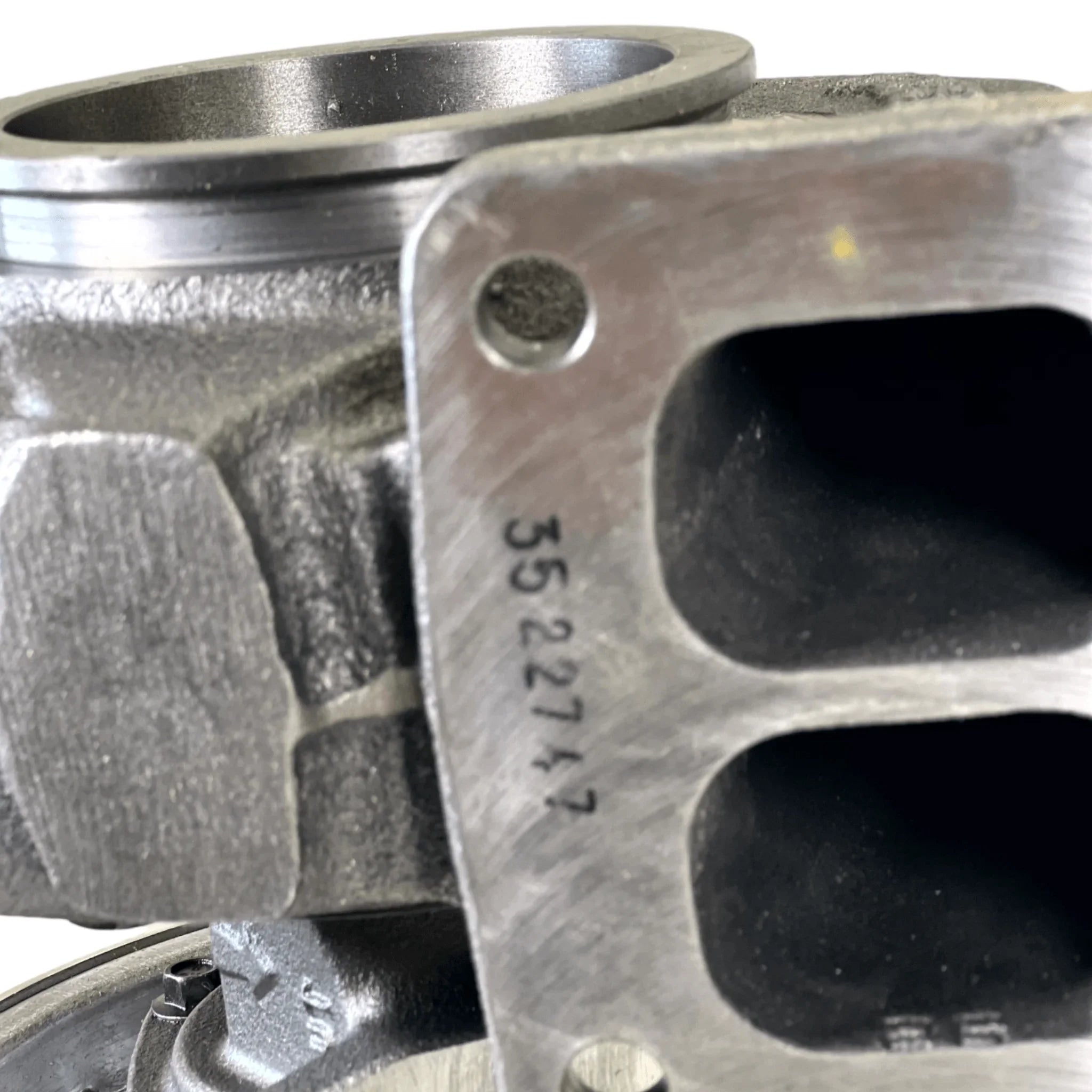 3802303 Genuine Cummins Turbocharger H1E For Cummins 6Bt 6Ct 8.3L
