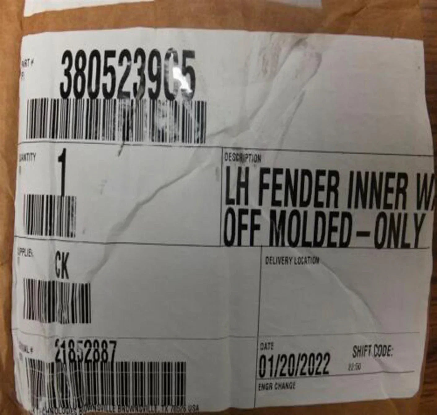 3805239C4 Genuine International Extension Fender Front Inner Left*