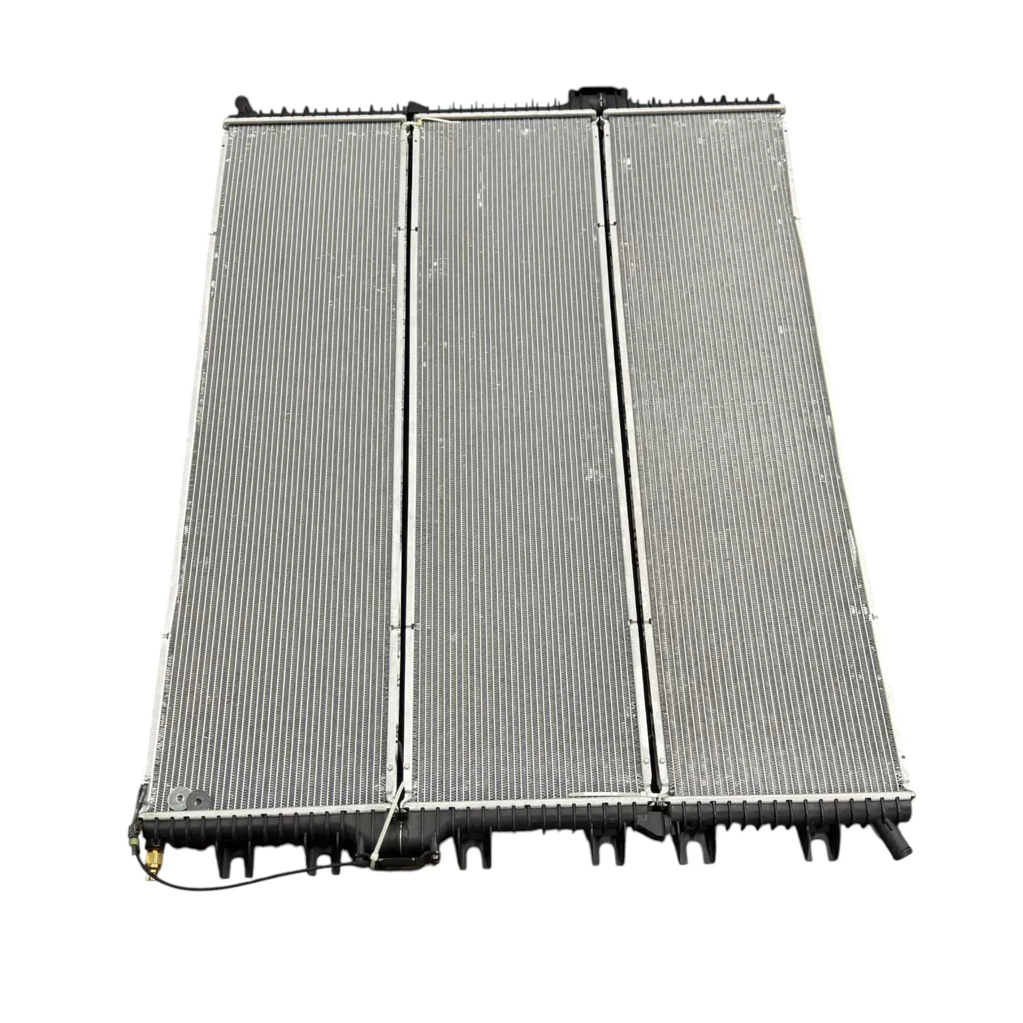 3852265F95 Genuine International Radiator