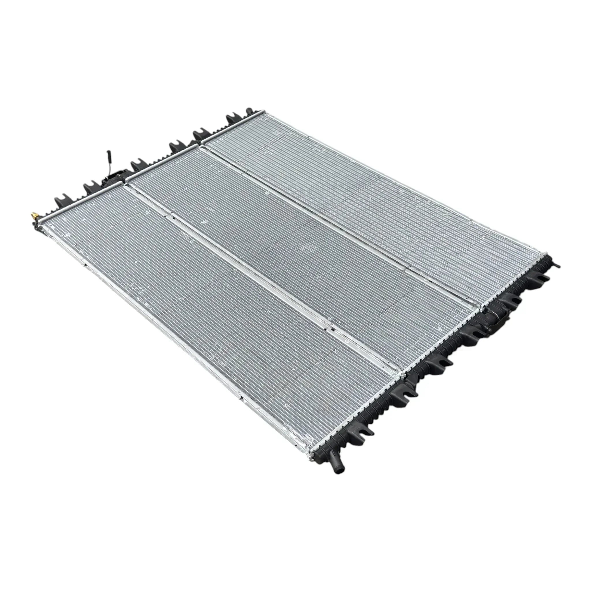 3852265F95 Genuine International Radiator